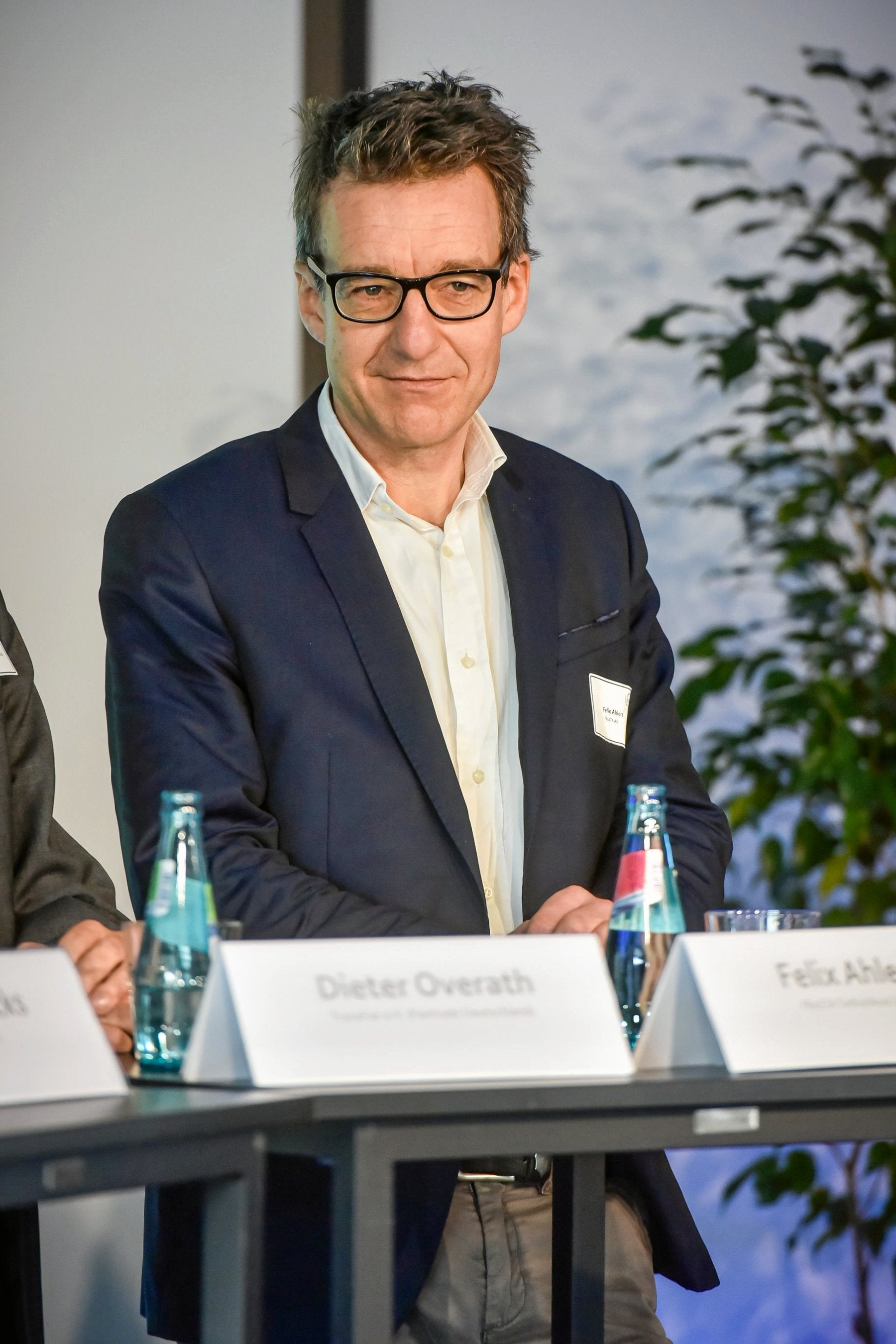 German seafood giant rides sales wave, but costs bite