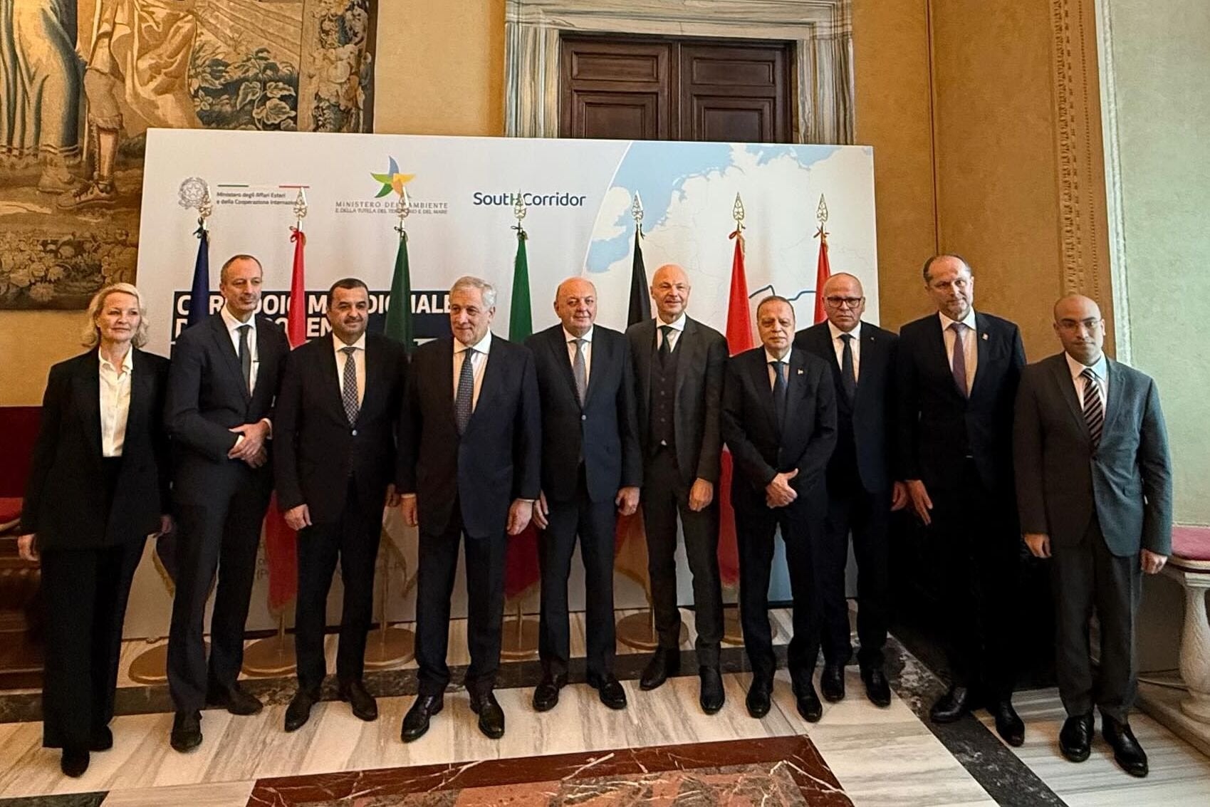 Ministers from five countries pledge to develop 4,000km hydrogen ...