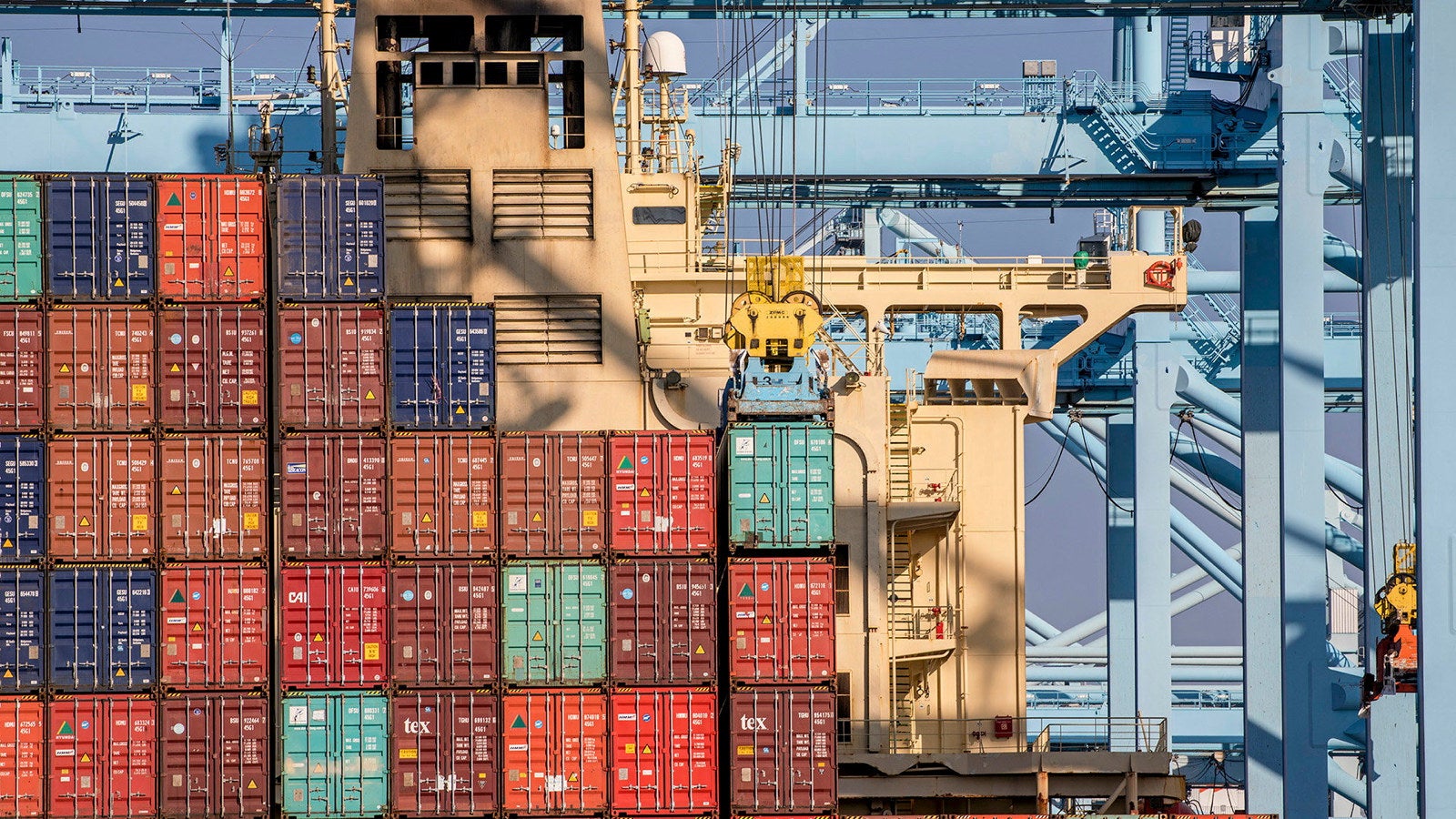 Surging long-term rates add ‘instability’ to container shipping contracts