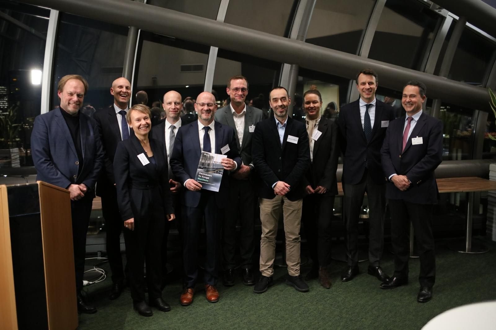 Senior executives from Nel, ITM Power, John Cockerill, Sunfire, Thyssenkrupp Nucera and Topsoe gathering with EU dignatories at the launch of the Electrolyser for Europe manifesto in Brussels last month.