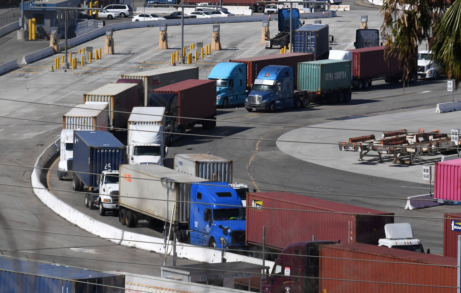 No end to port congestion crisis in sight, as backlogs hit record highs ...
