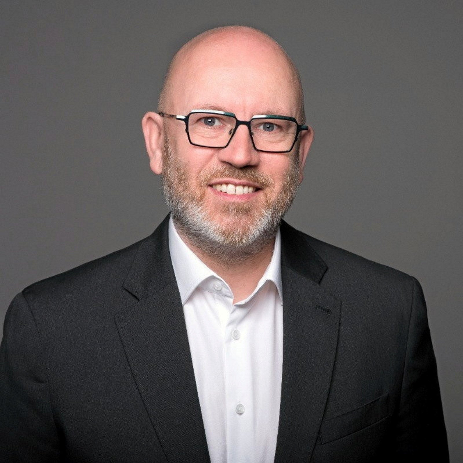 HFW expands in Greece with 11-strong Ince ship finance team