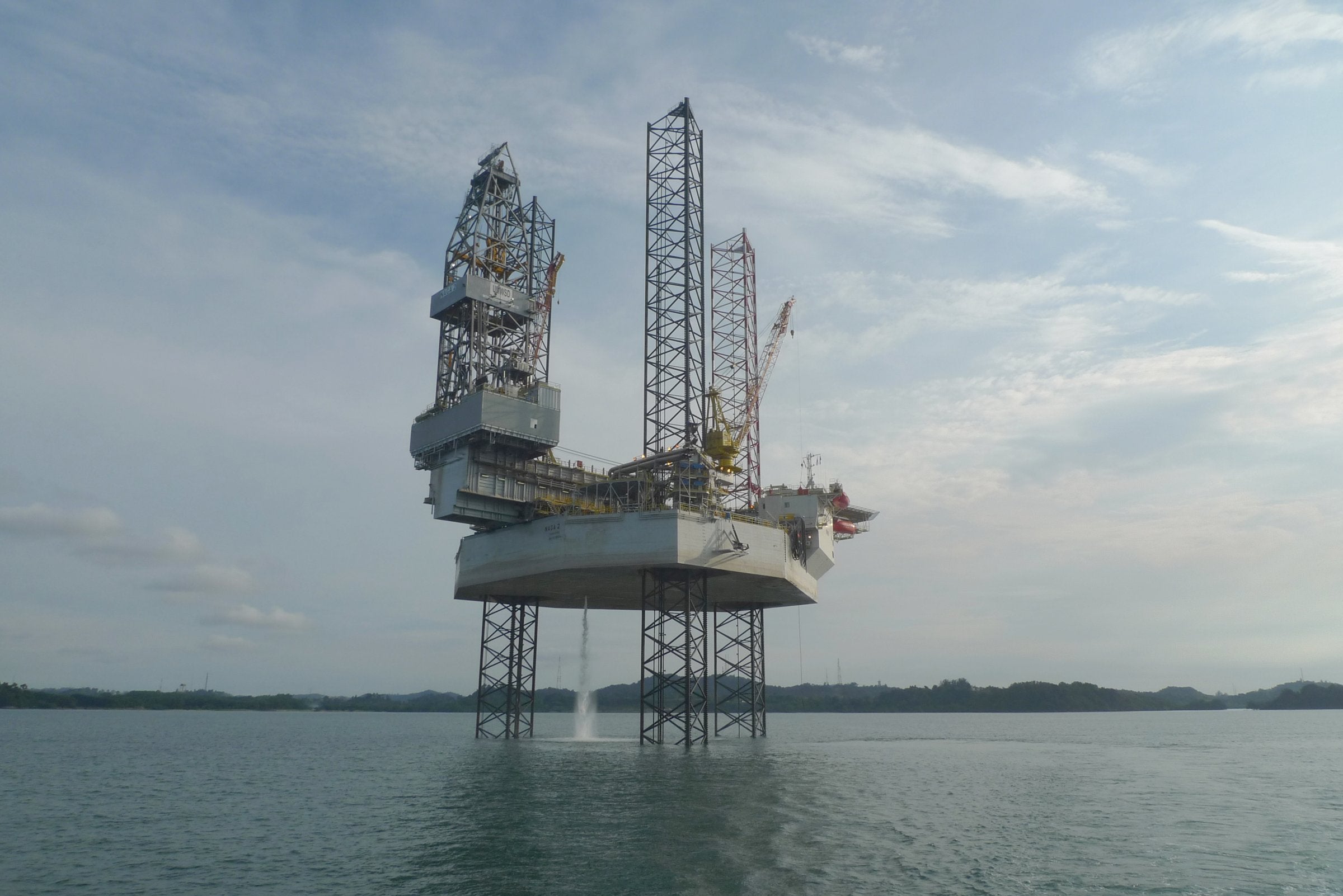 Malaysia's national upstream company Petronas Carigali snaps up Velesto ...