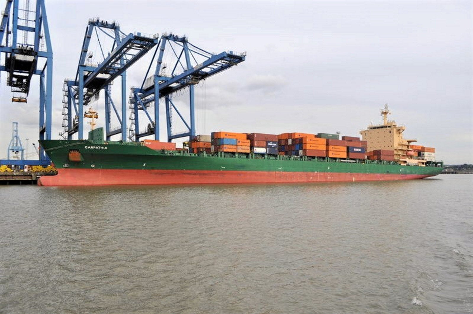 Container ship sales halve in 2022 as deals dry up