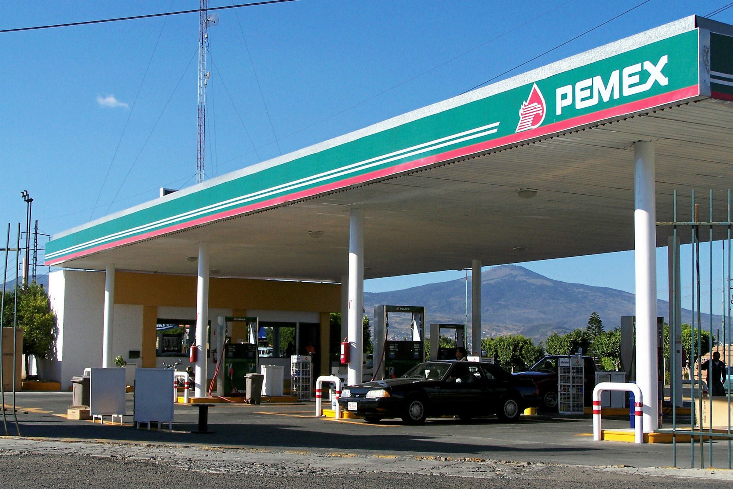 Pemex locks in Tomza VLGCs for five years