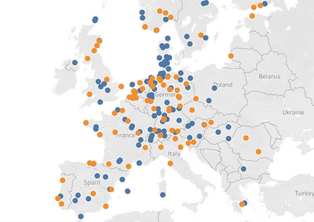 A European Hydrogen Observatory map showing the location of clean hydrogen projects in operation (in blue) and under construction (in orange).
