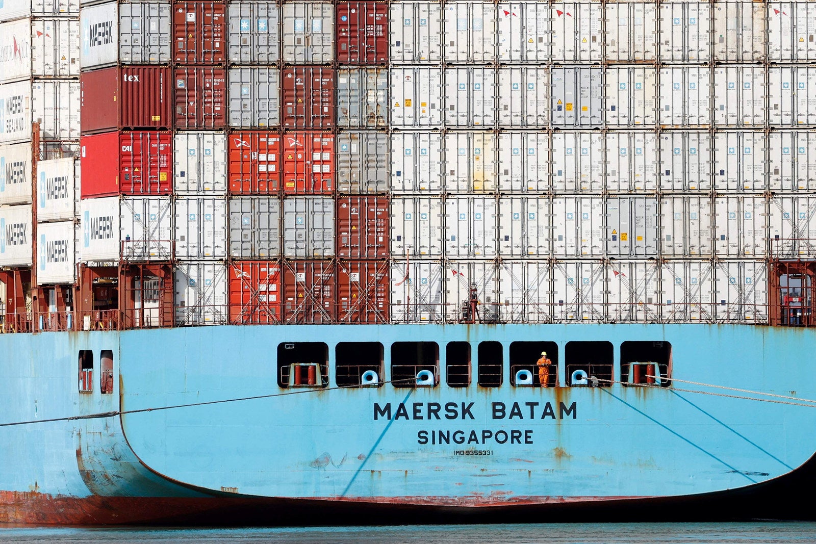 ‘Spectre of overcapacity’ returns to haunt container markets as orders ...
