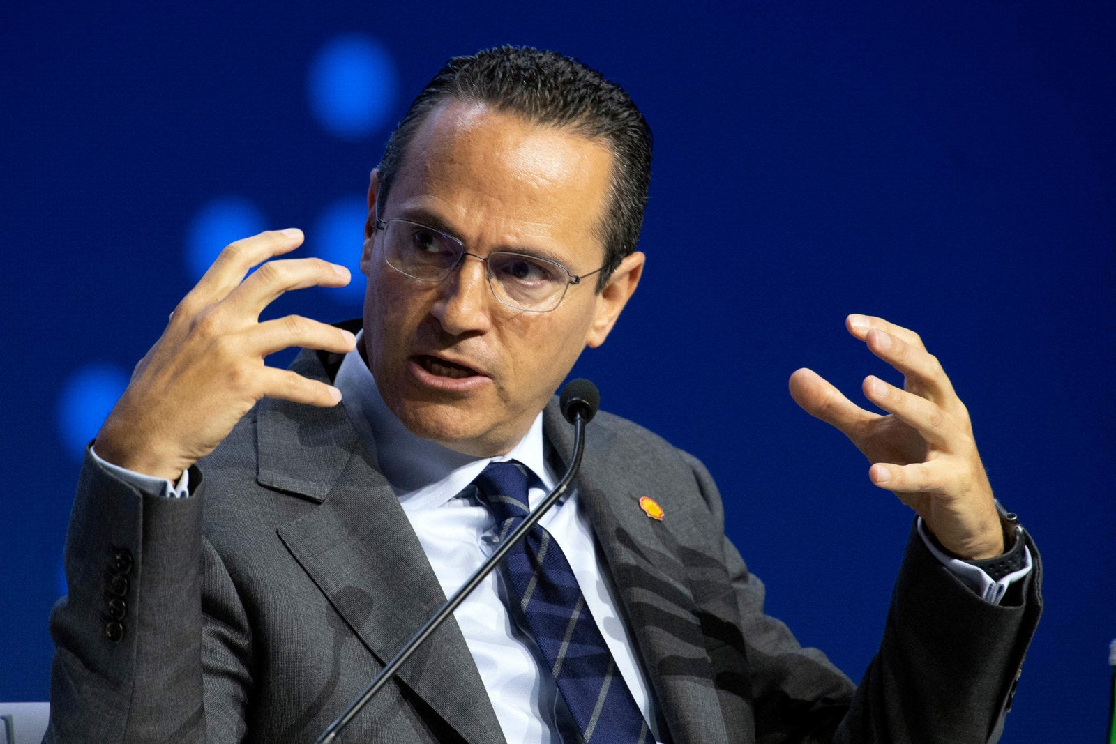 Shell boss says climate resolution is 'destructive' and 'simplistic ...