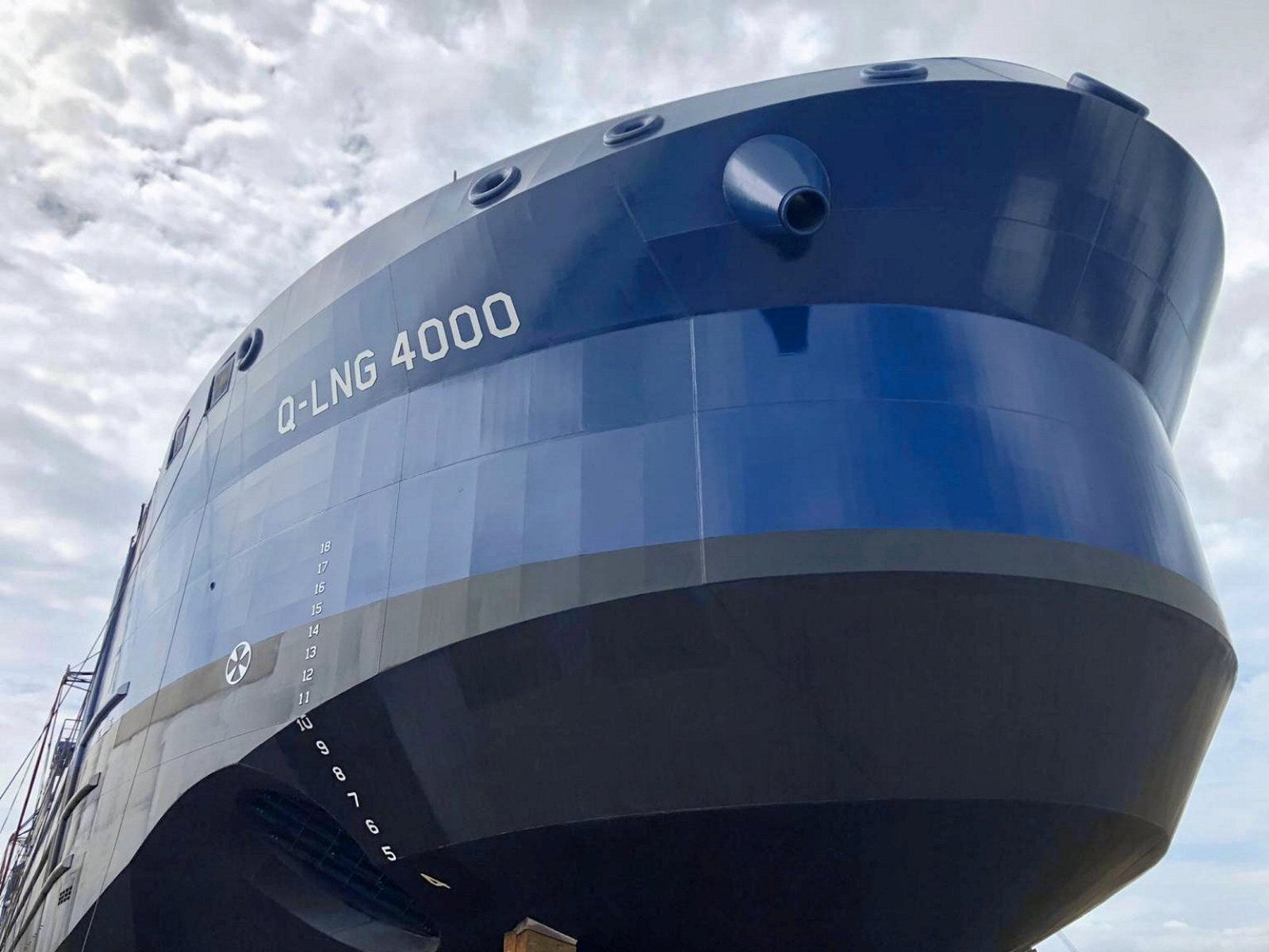 Shell’s new US LNG bunker barge heads for first loading