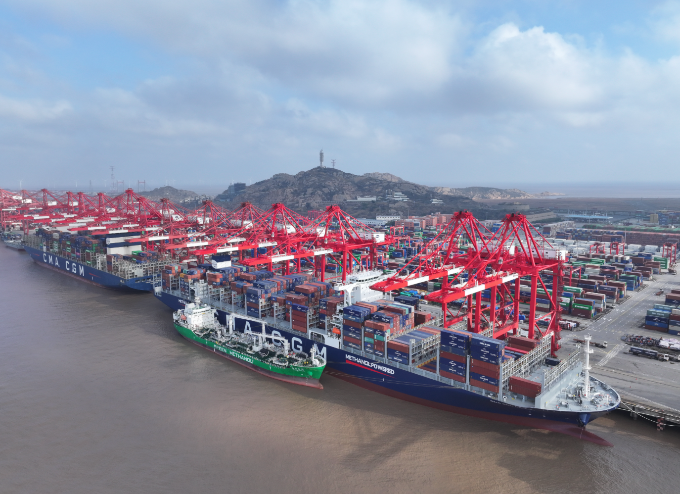 CMA CGM completes first biomethanol bunkering with operation in China