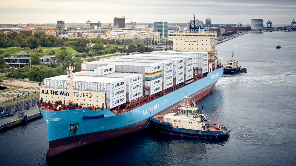 The Laura Maersk dual-fuel methanol vessel.
