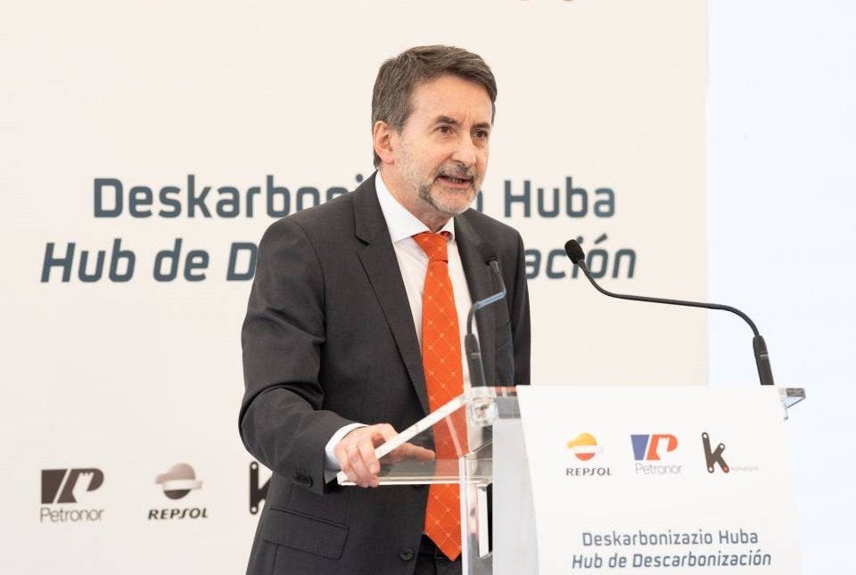 European oil giant slashes 2030 renewables target