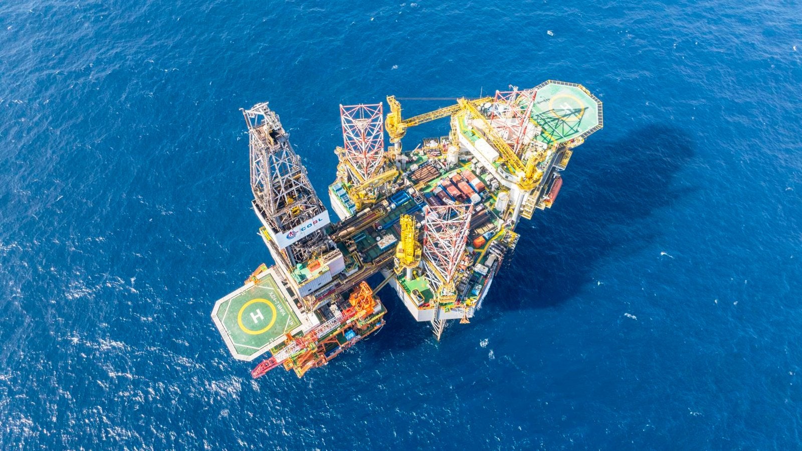 State-owned operator fires up key shallow-water asset in South China ...