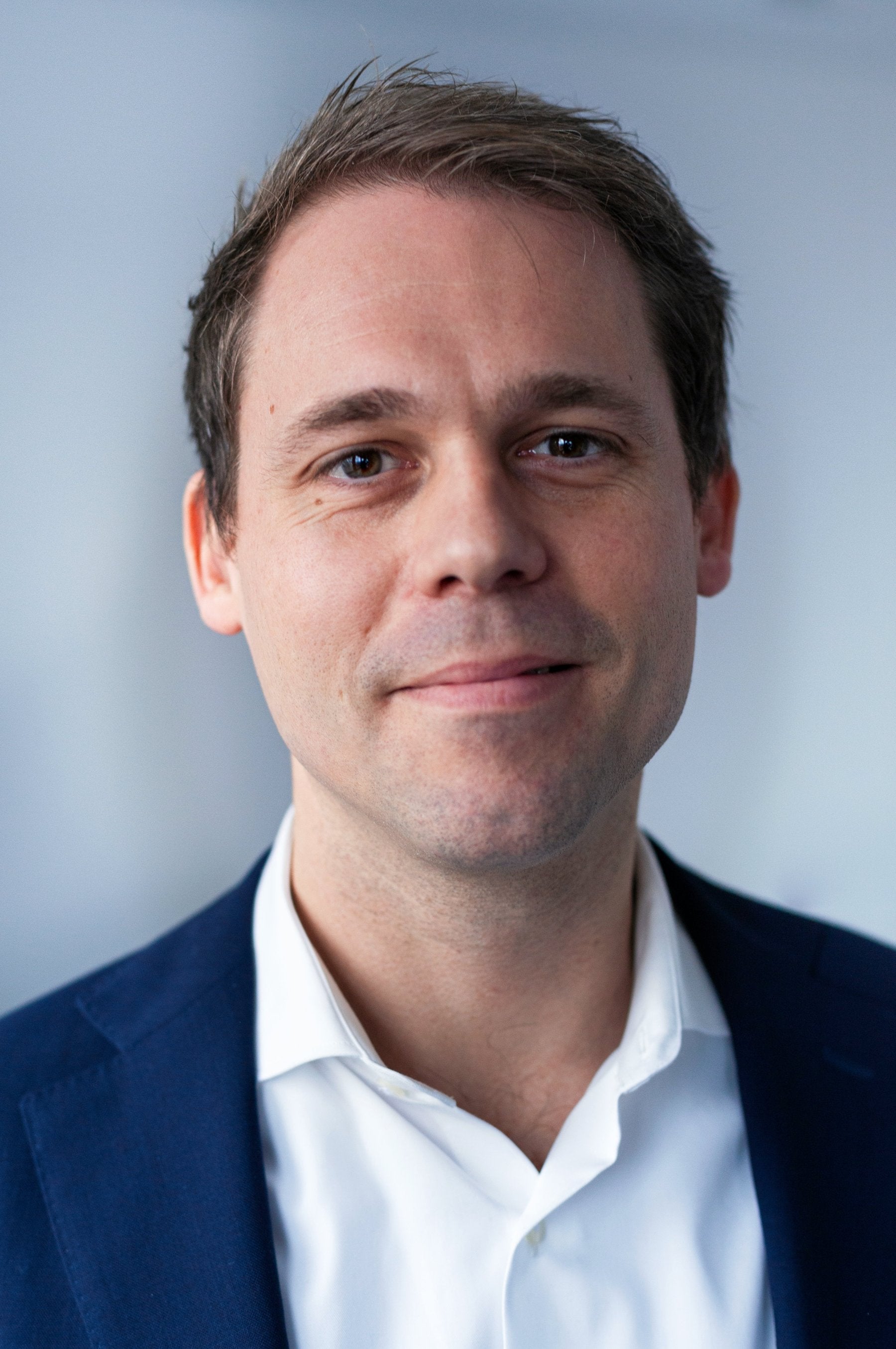 Carsten Rehder sells out of container ships with disposal of brace to ...