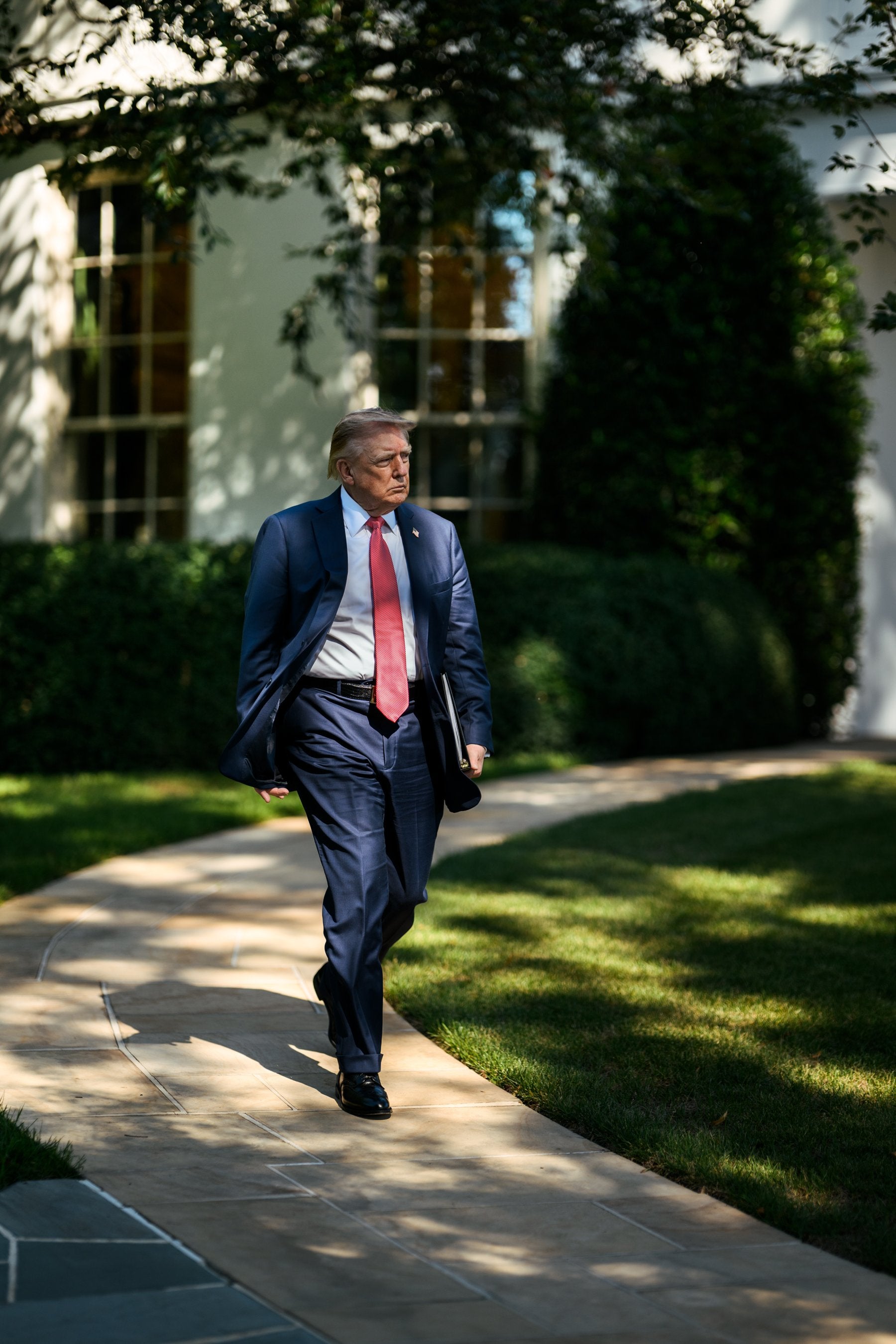 Sea influence: White House lobbying by shipping balloons under Trump