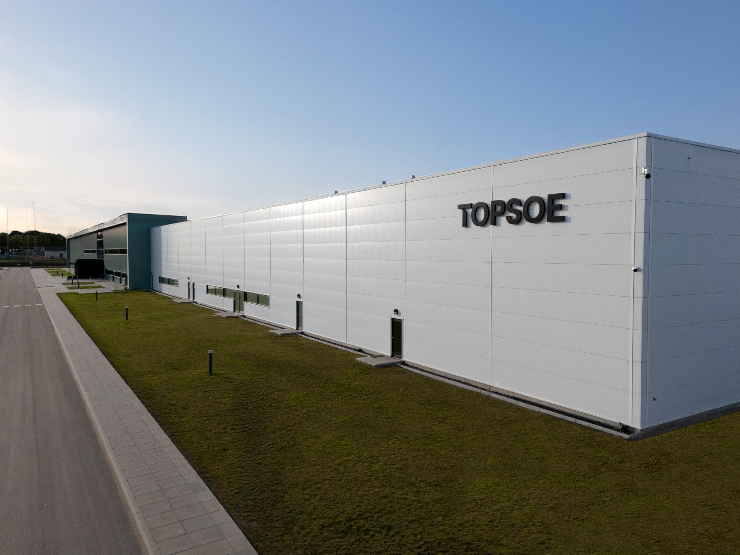Topsoe cancels electrolyser order with First Ammonia, blaming US green ...