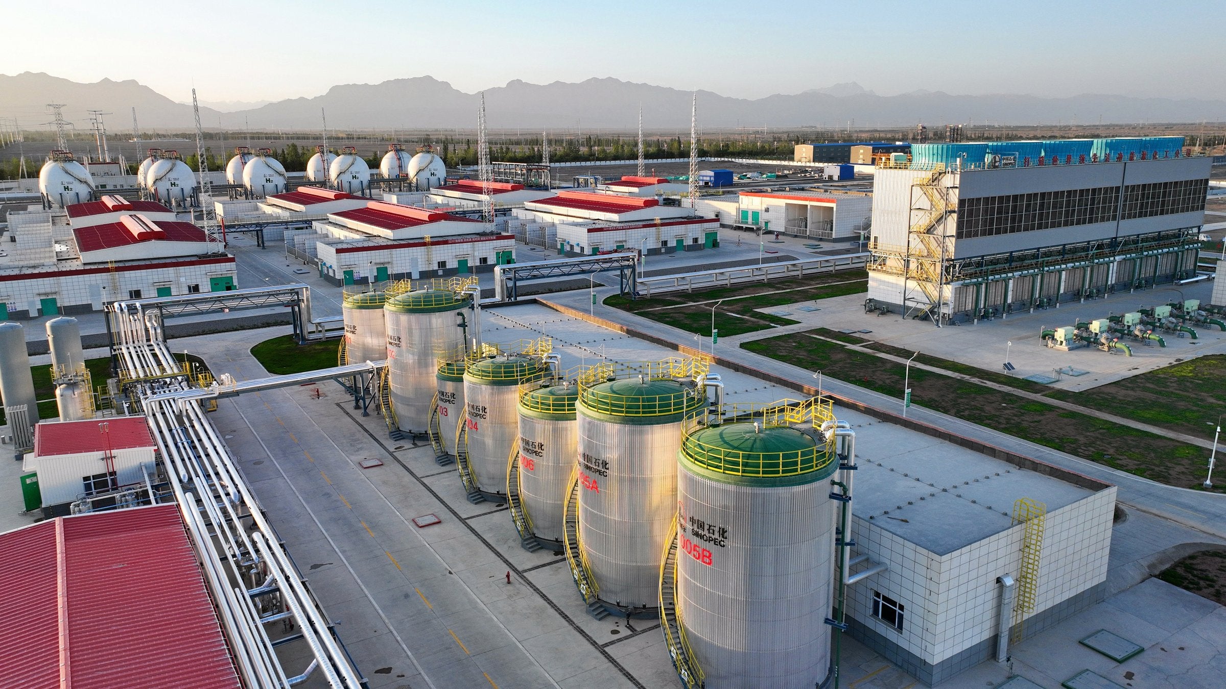 China instructs oil and gas sector to build green hydrogen projects, pipelines and storage