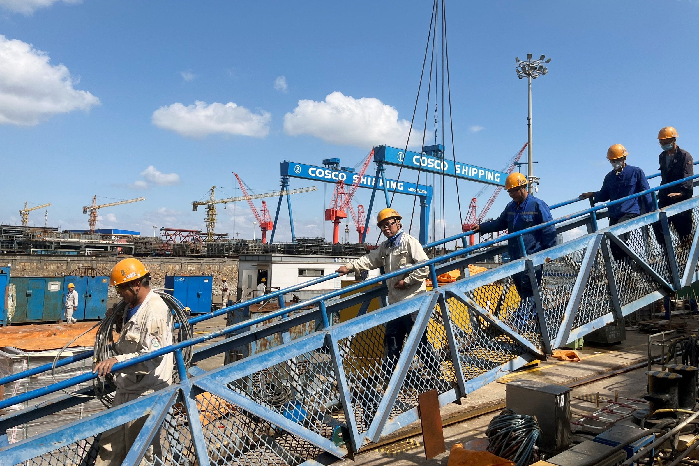 Cosco Shipping Holdings lines up $2bn container ship order