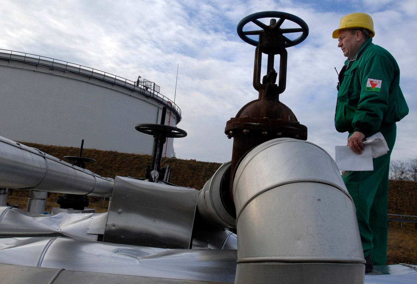 Cheap Russian oil imports fail to boost bottom line for Hungary's MOL ...