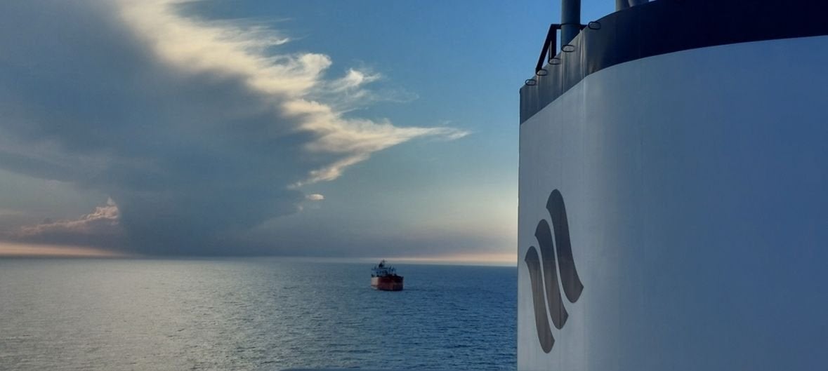 Excelerate Energy homes in on GasLog LNG steam turbine ship at ...