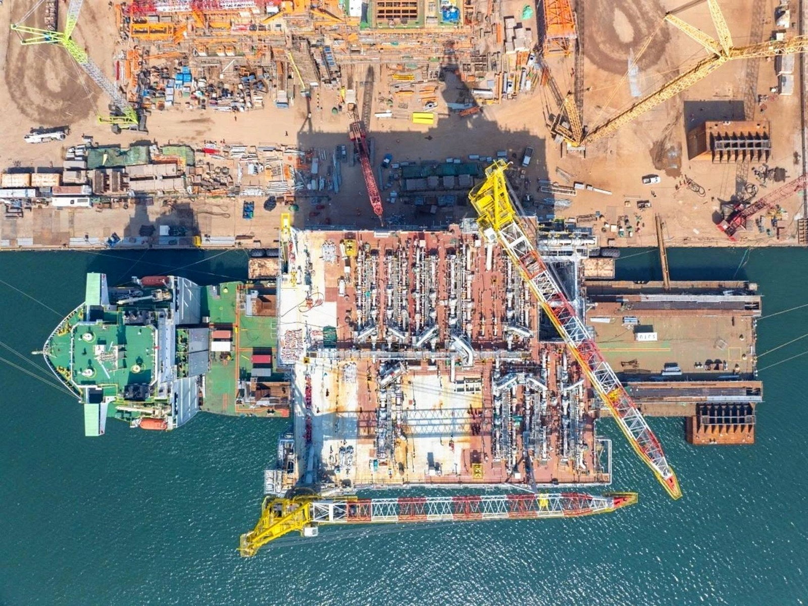 Giant offshore platform destined for Saudi Aramco mega-project sails ...
