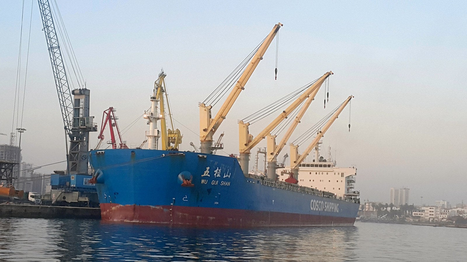 Cosco Shipping Bulk sells five youngest supramax bulkers in en-bloc deal