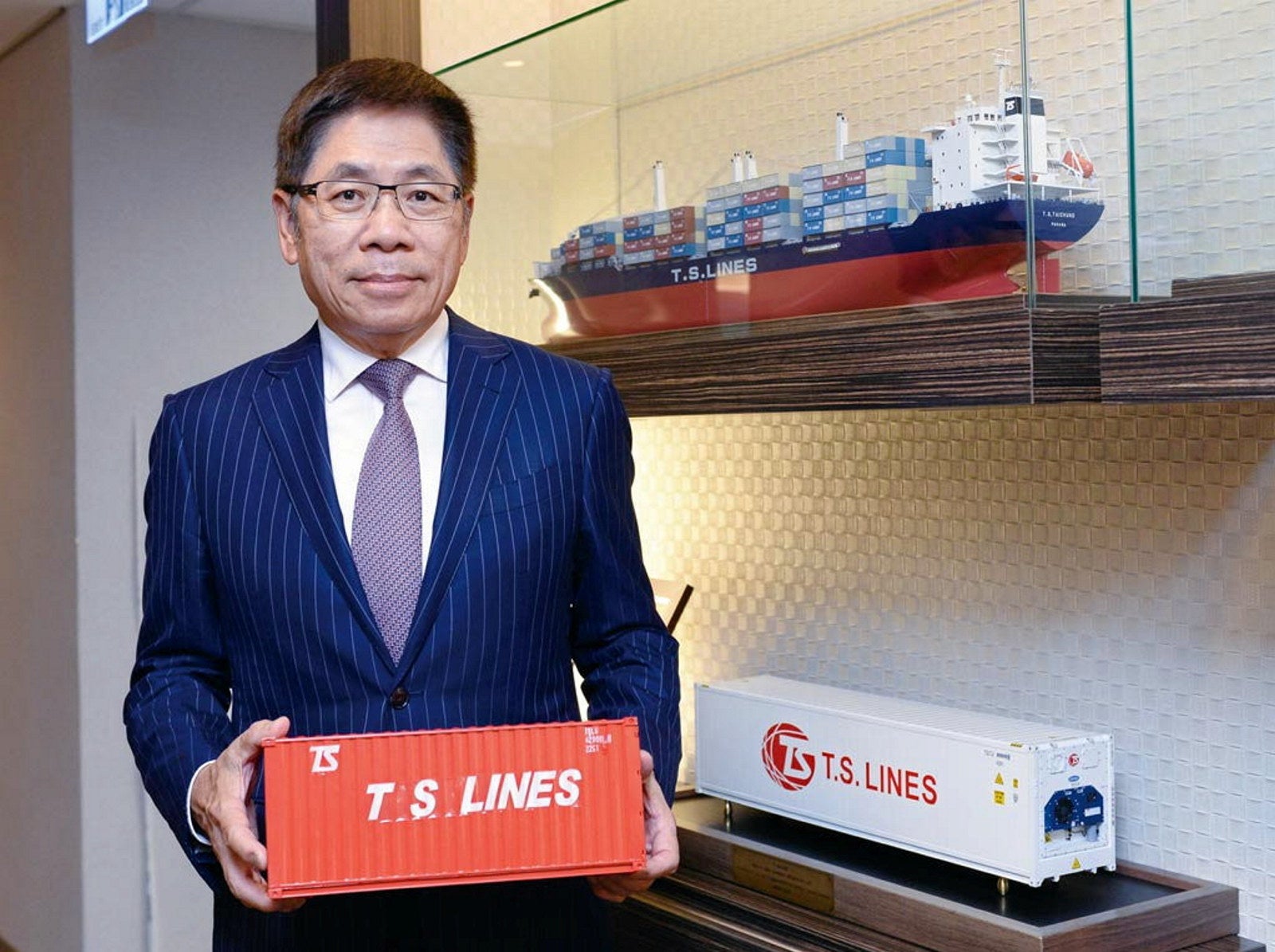 TS Lines inks midsize container ships at CSSC Huangpu Wenchong