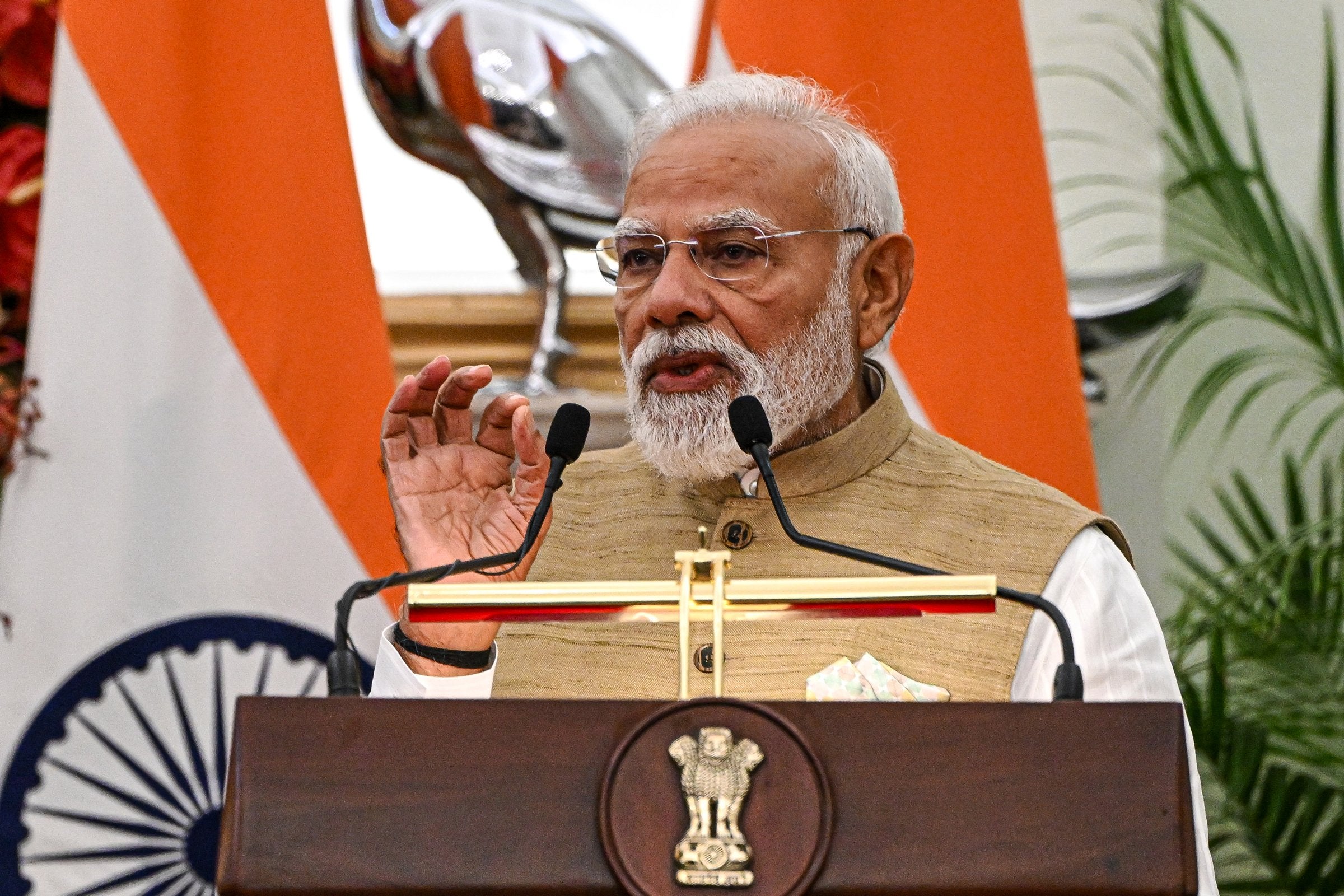India allows sanctioned VLCC to dock with Iranian oil amid energy crisis