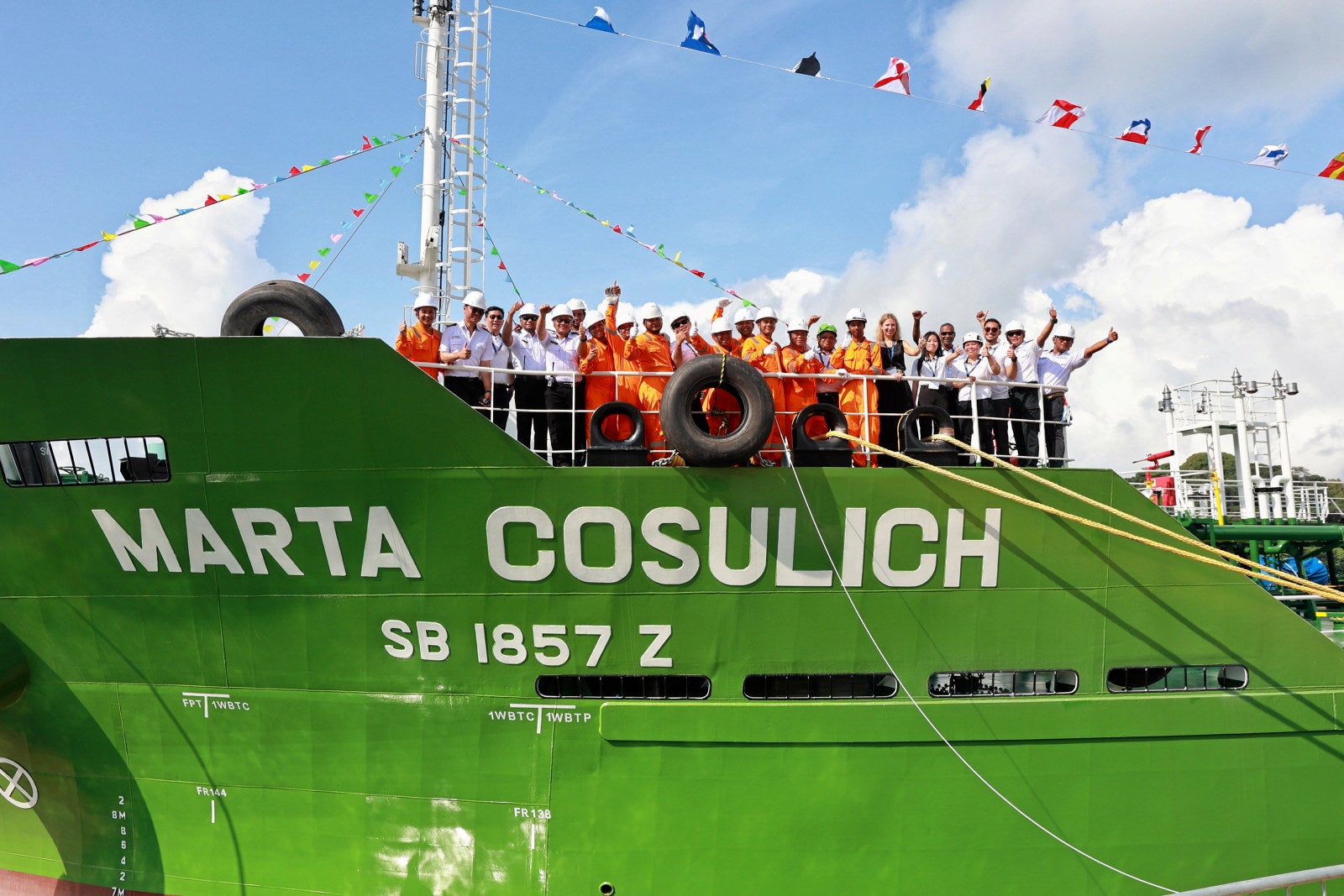 Fratelli Cosulich Group bumps up bunker tanker fleet with methanol ...
