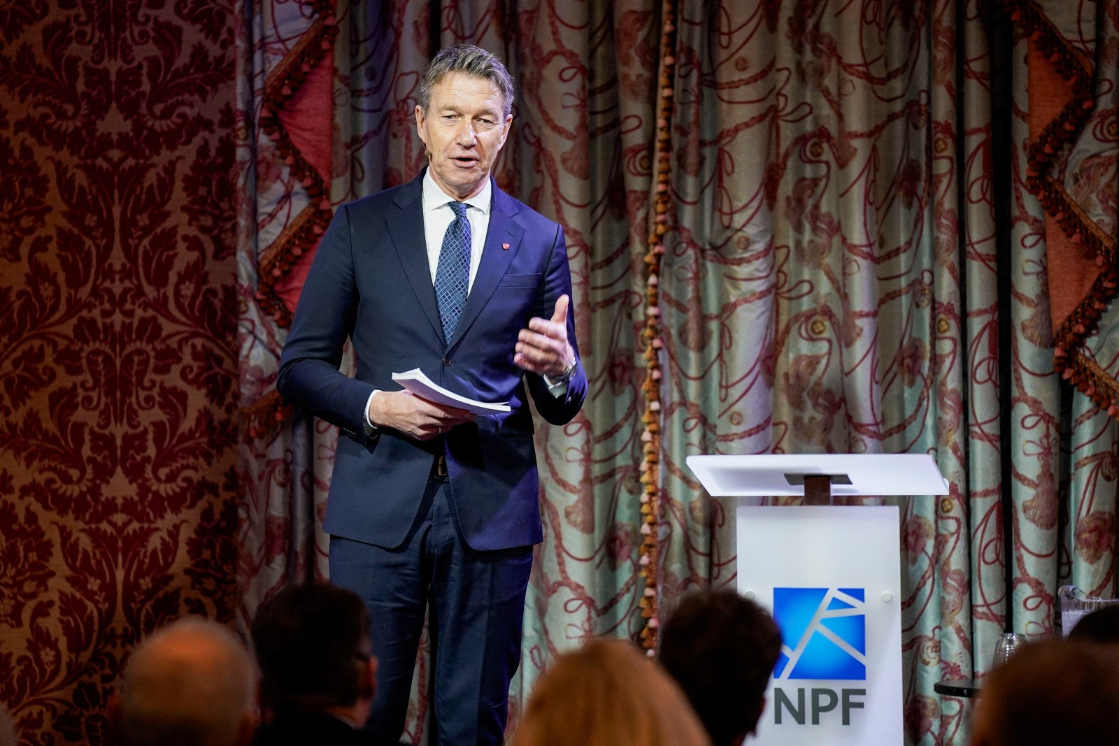 Norway delighted with response as it dishes out exploration awards ...