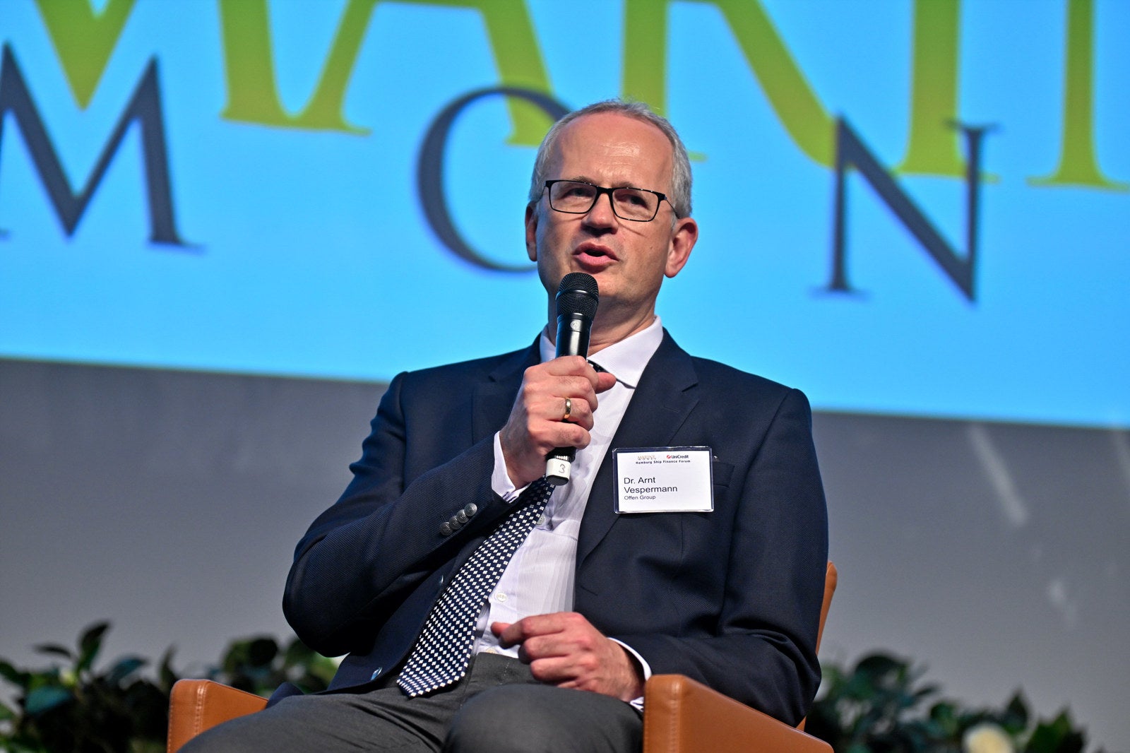 Offen Group looking to expand its post-panamax container fleet