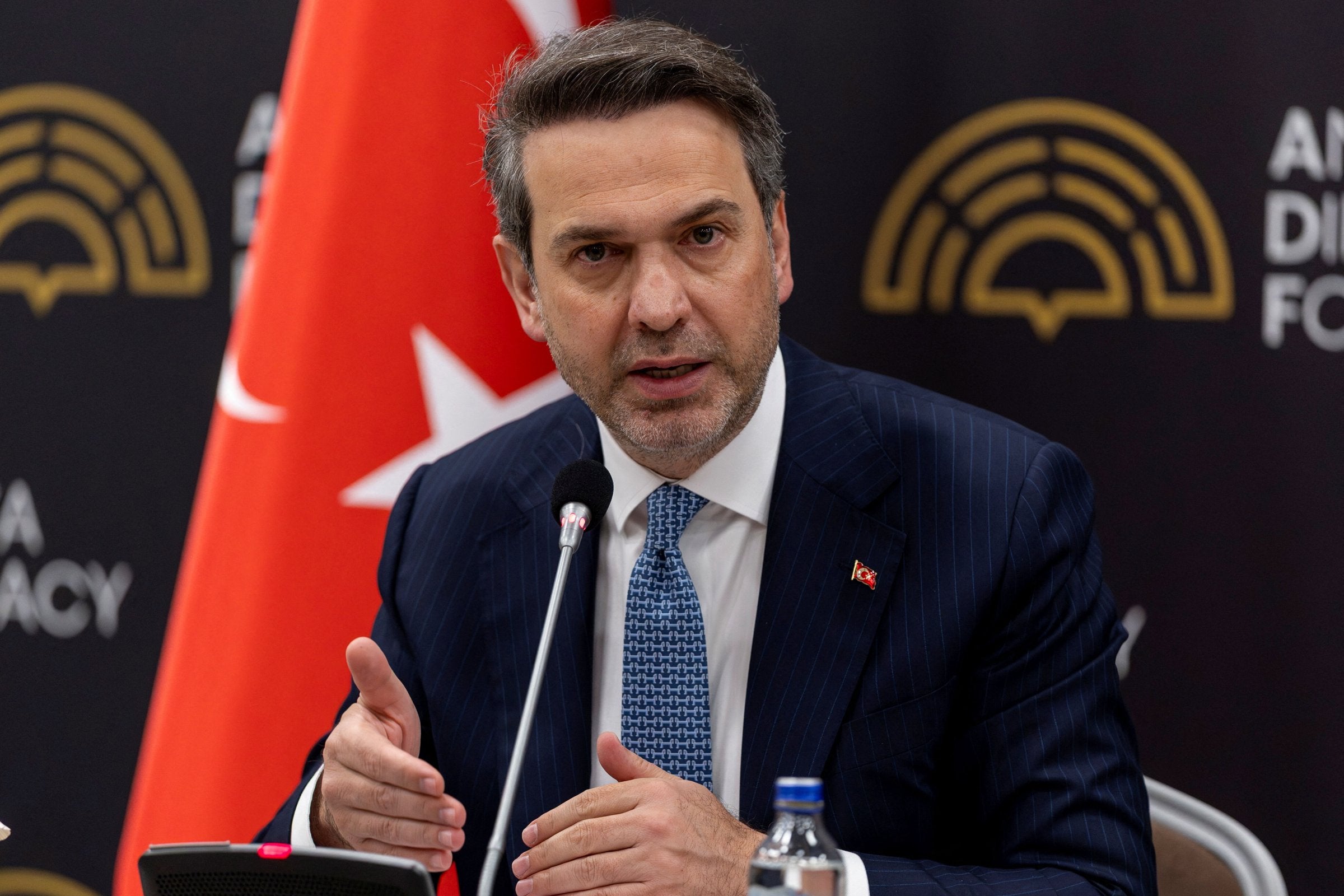 Turkey agrees to continue transit oil shipments from Iraq for one year