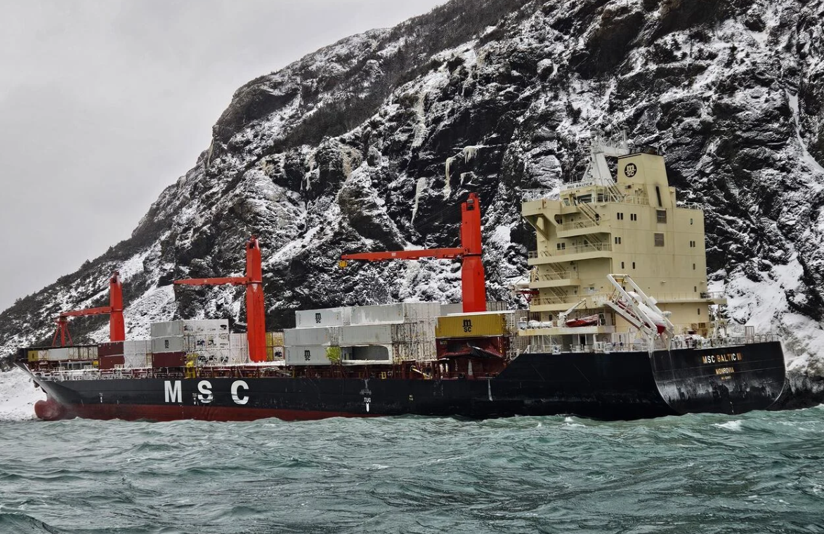 Divers find ‘significant’ hull breaches in stranded MSC container ship