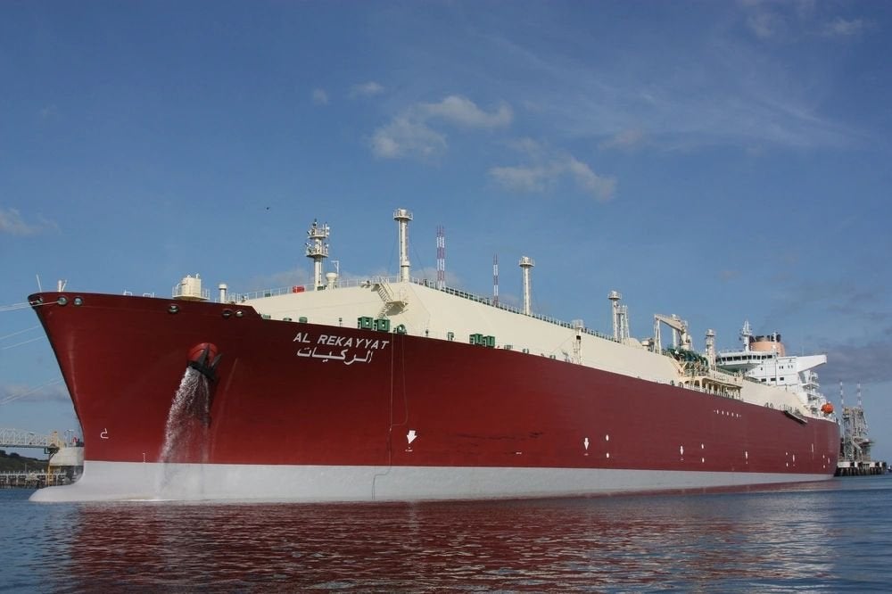 Projectile-hit Qatari LNG carrier to be taken under tow