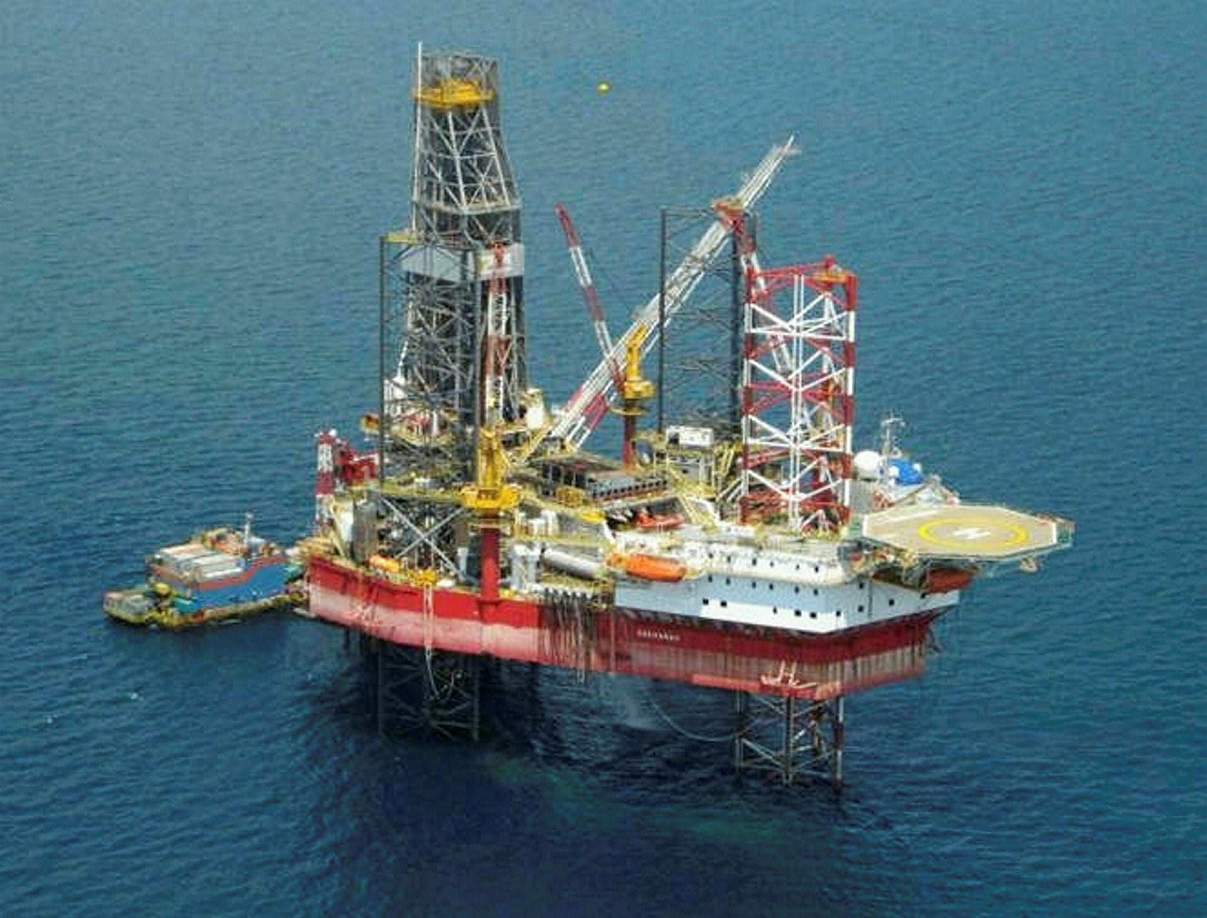 Pertamina relief well reaches leaking probe off Java. Operator of well ...