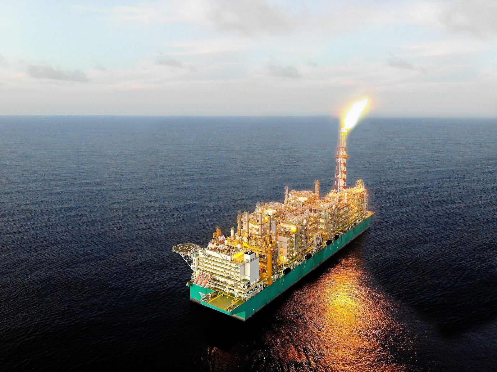 Petronas lining up contract award for floating LNG project | Upstream