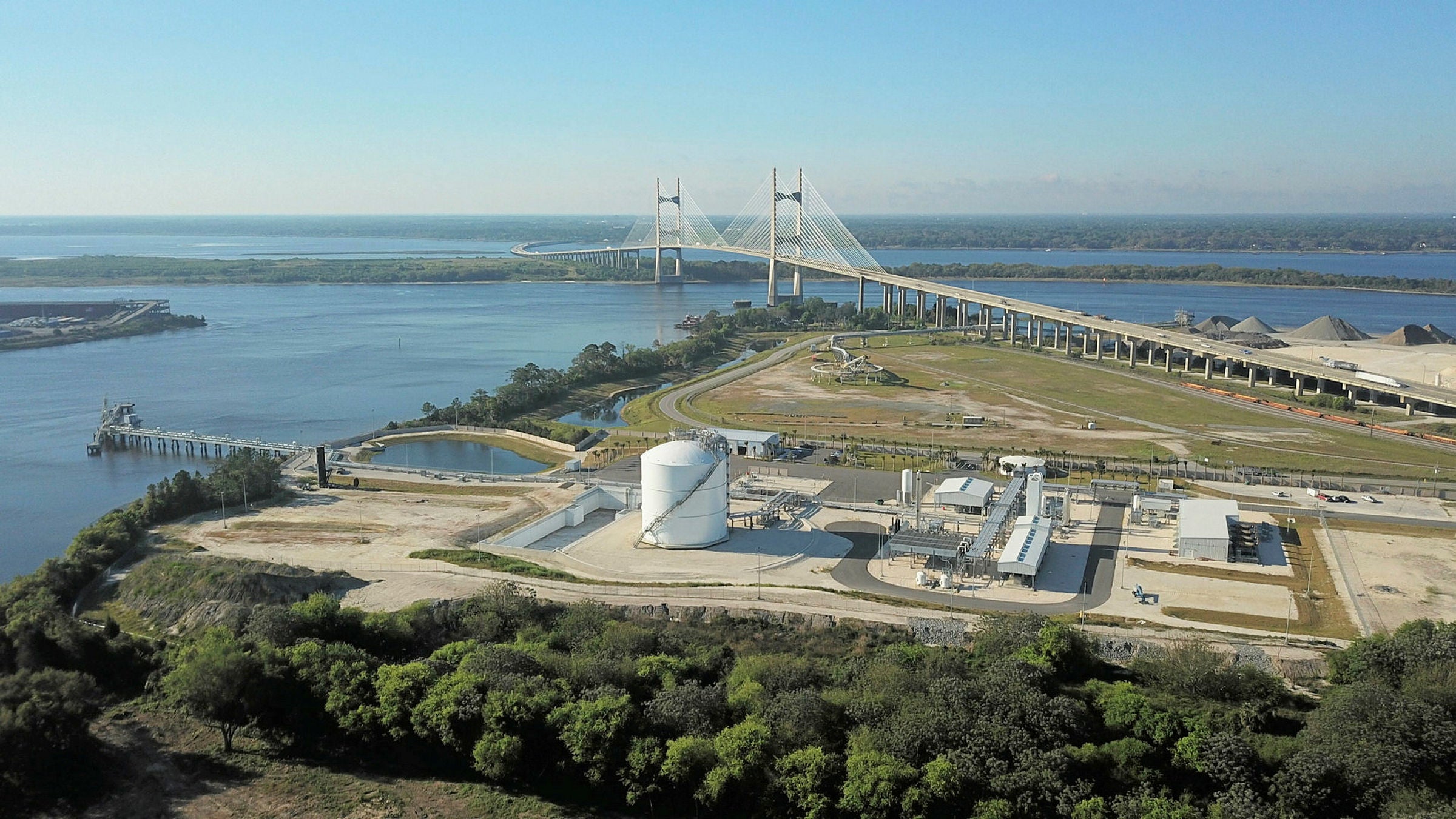 Small LNG producer NorthStar Midstream plans raft of vessels