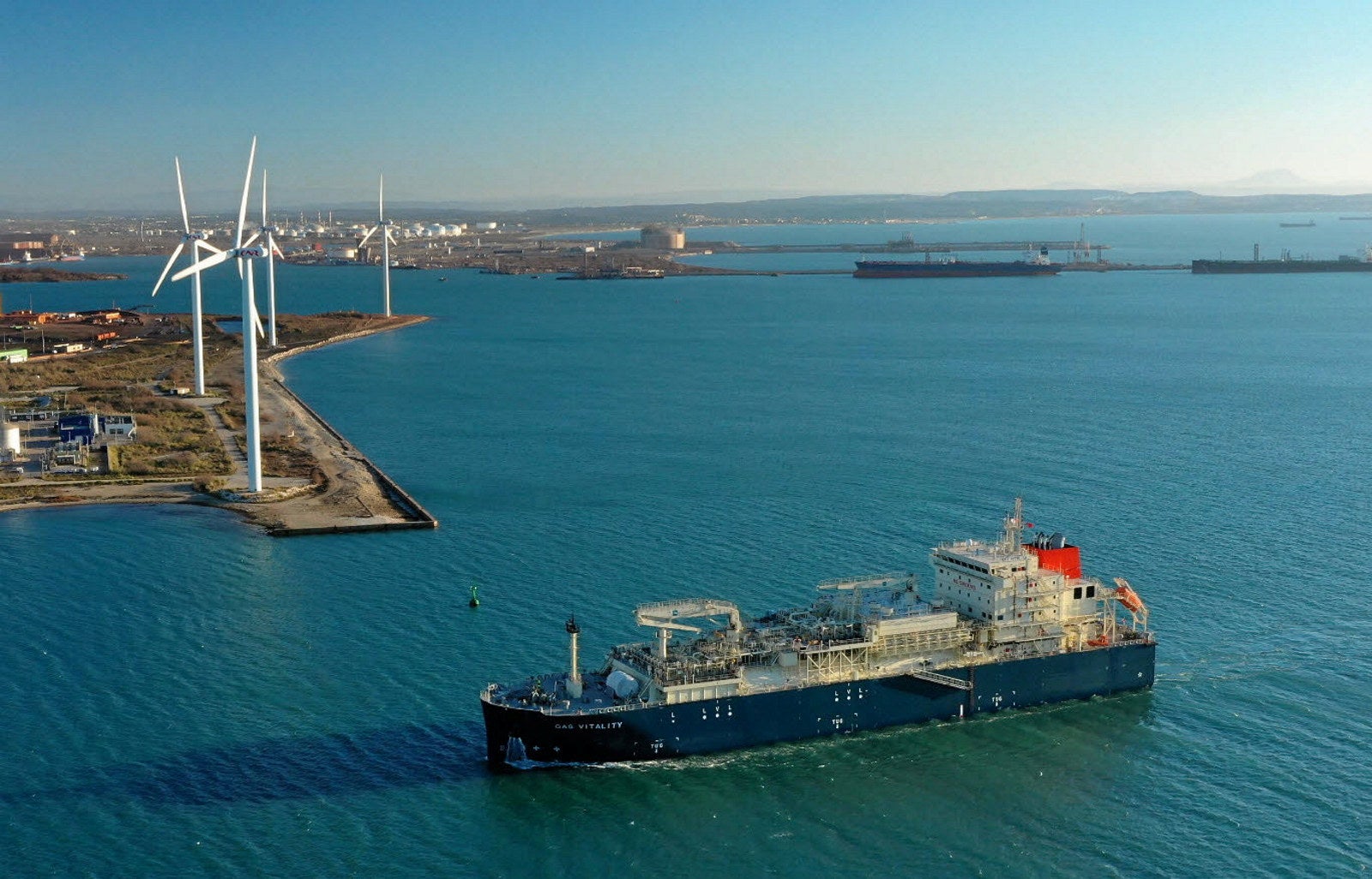 TotalEnergies orders pricey LNG bunker vessel in landmark deal for ...