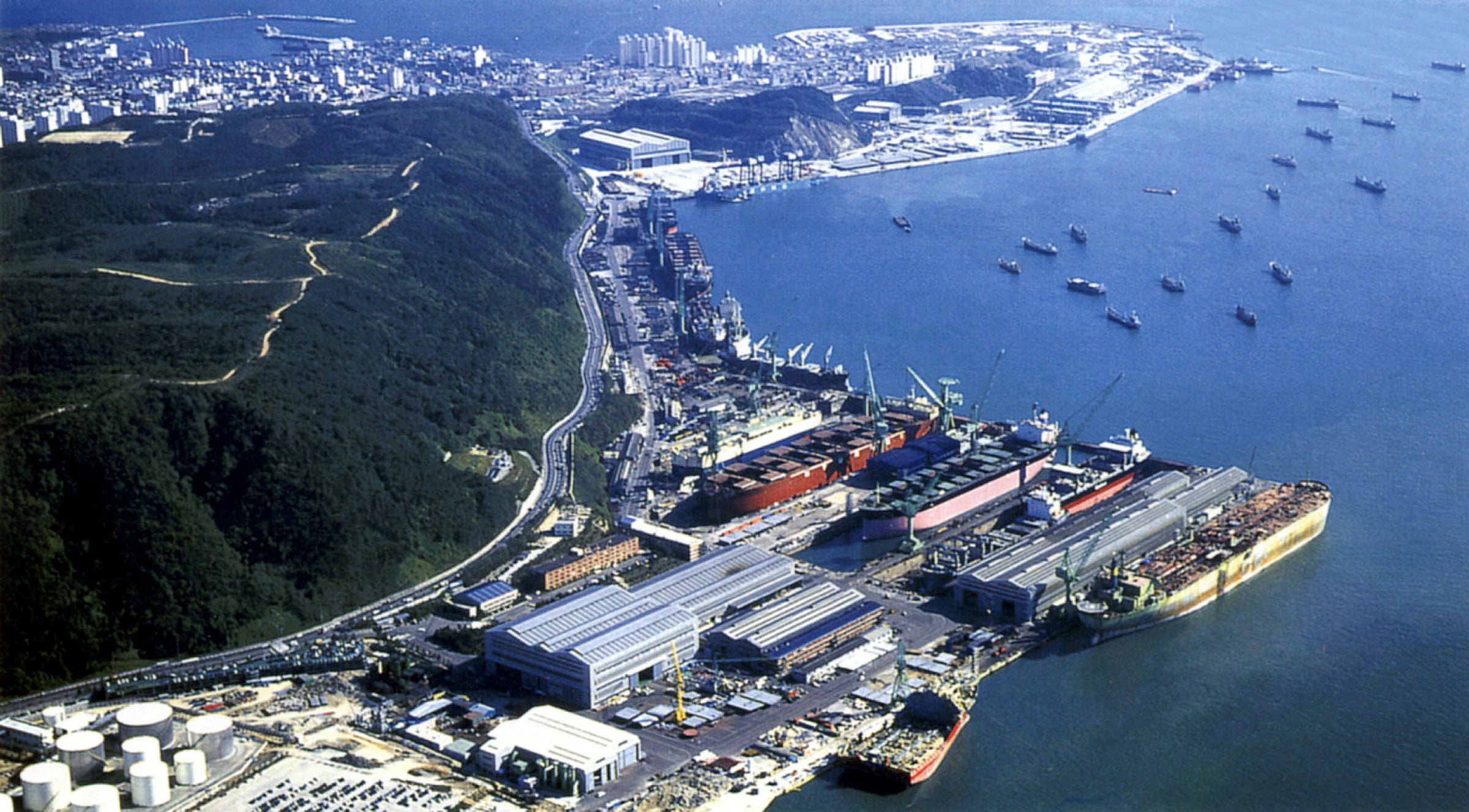 Hyundai Mipo wins order for $61m LNG bunker vessel