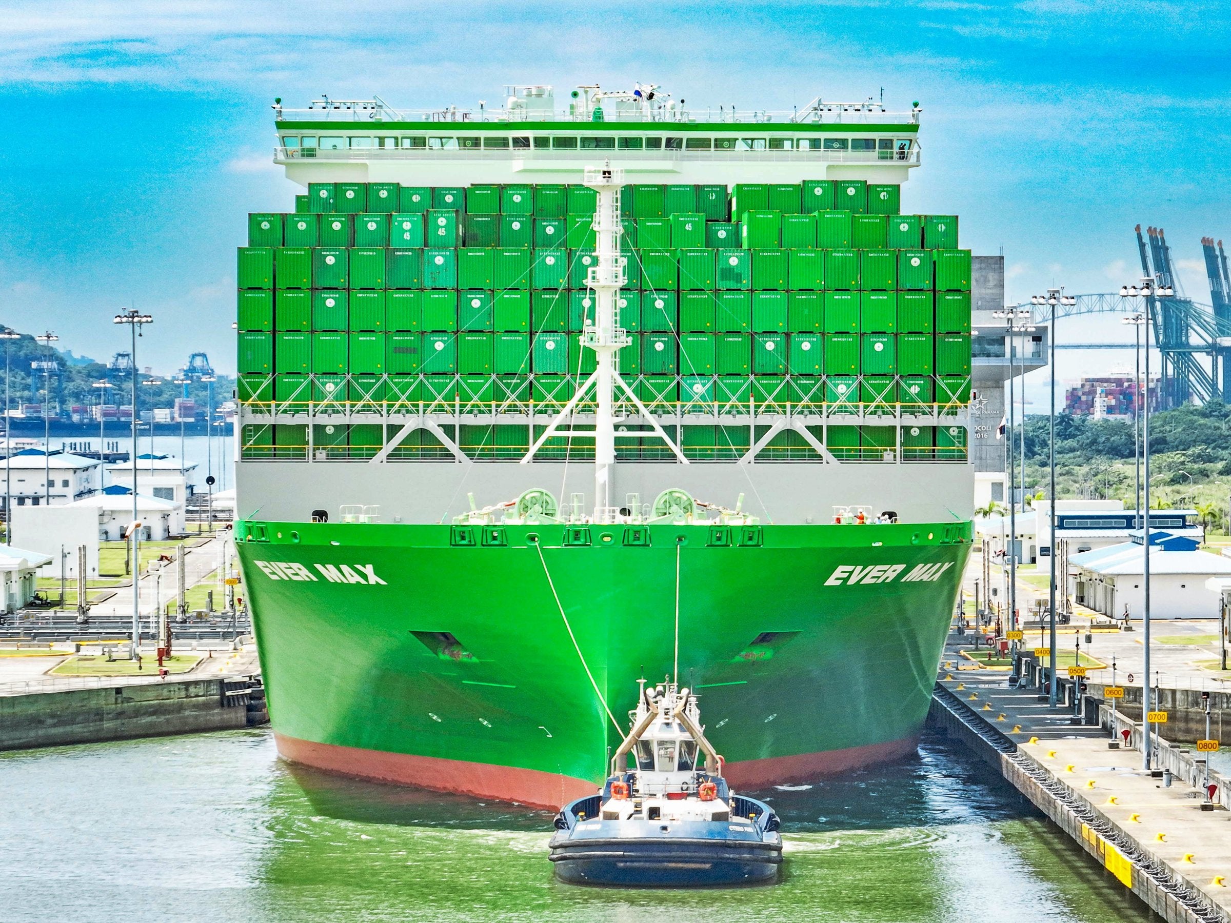 Evergreen Marine confirms order for 14 LNG dual-fuel container ships
