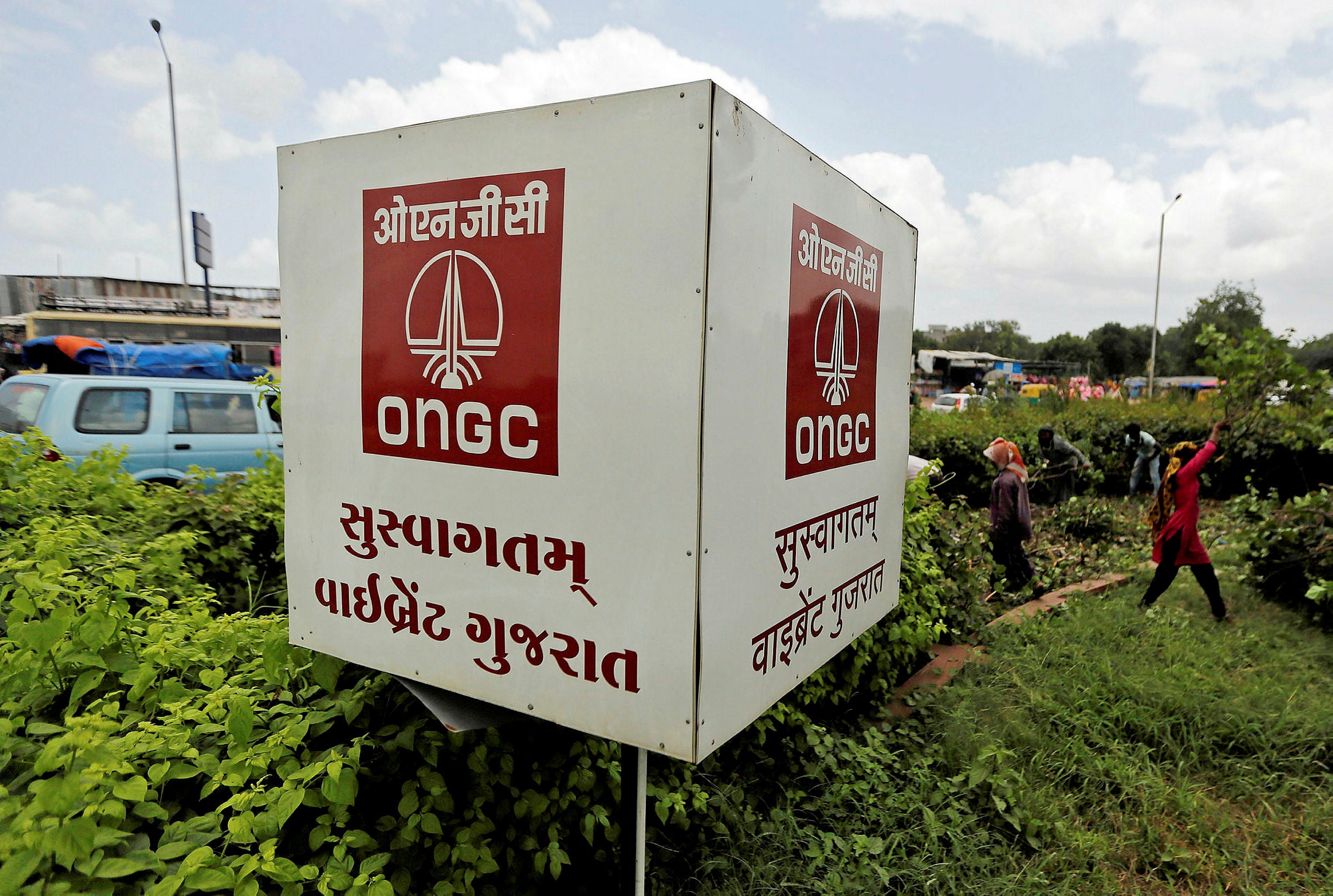 ONGC halts work on India rig duo after Covid-19 cases and one death ...