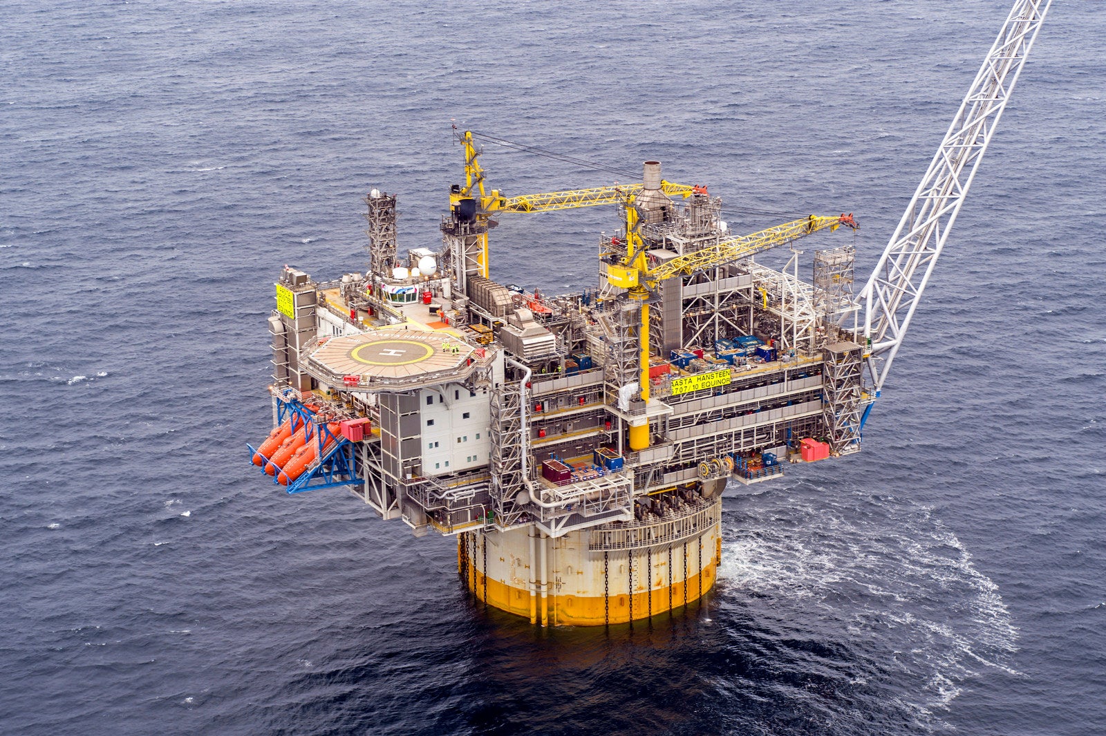 Leading yard lined up for Norway's Linnorm spar | Upstream