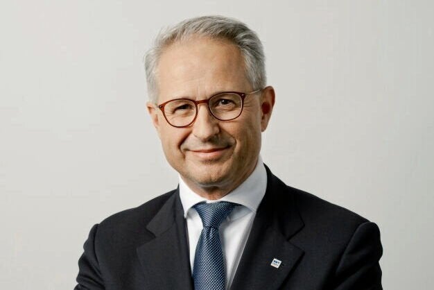 OMV earnings supported by higher oil prices amid output decline