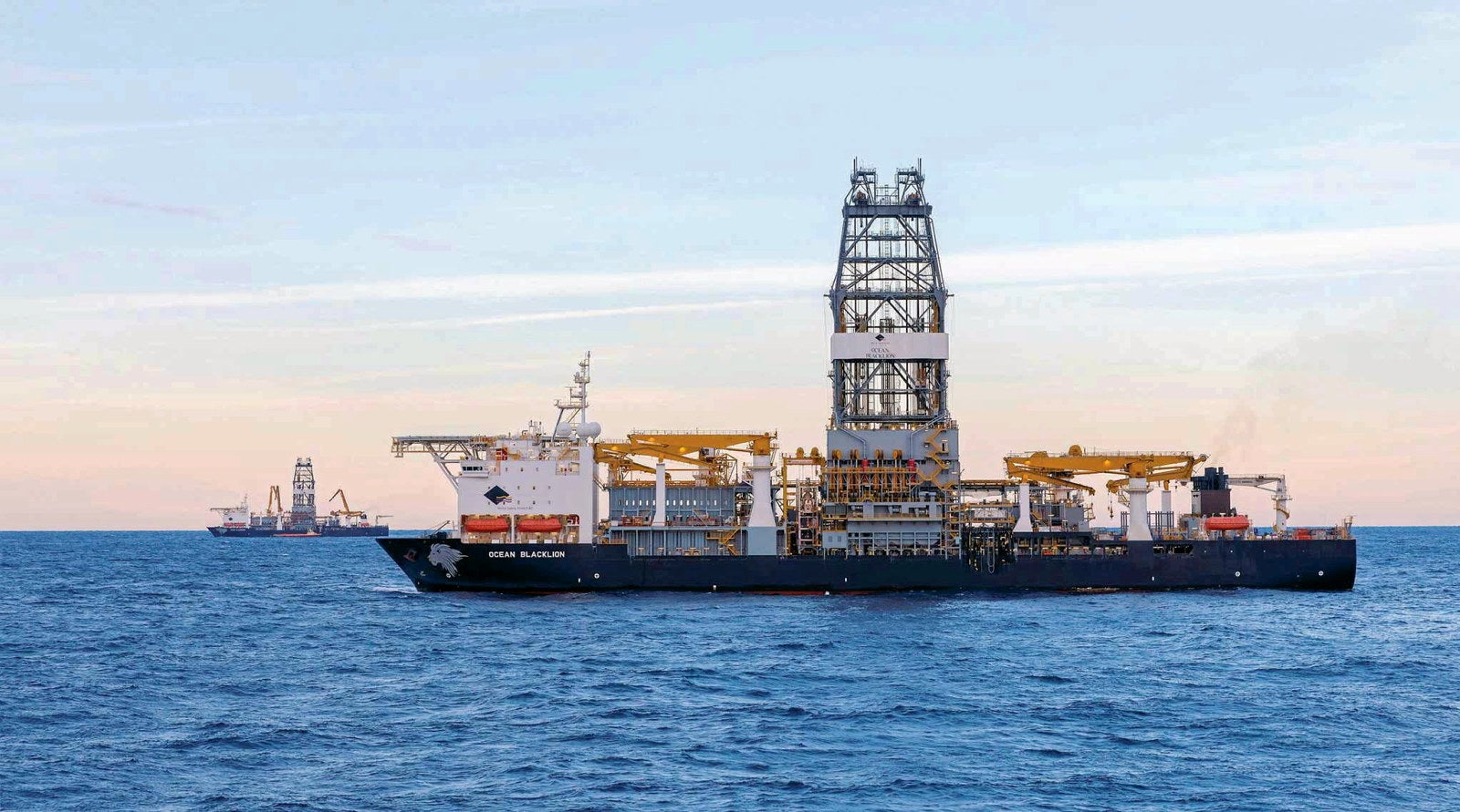 New York-listed deepwater driller scores $350 million deal with BP ...
