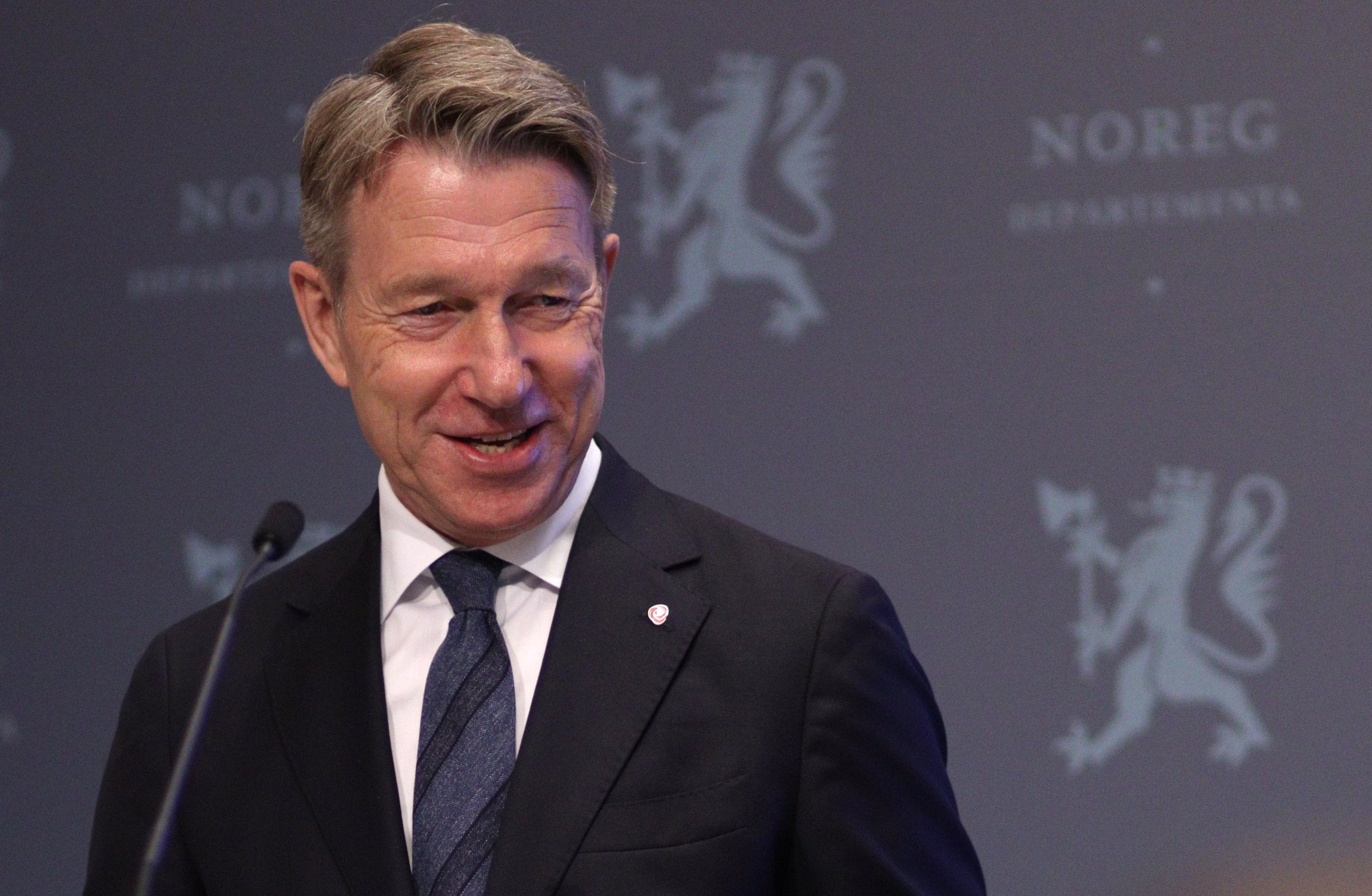 Norway fast-tracks review of floating wind billions EDF or Equinor could win