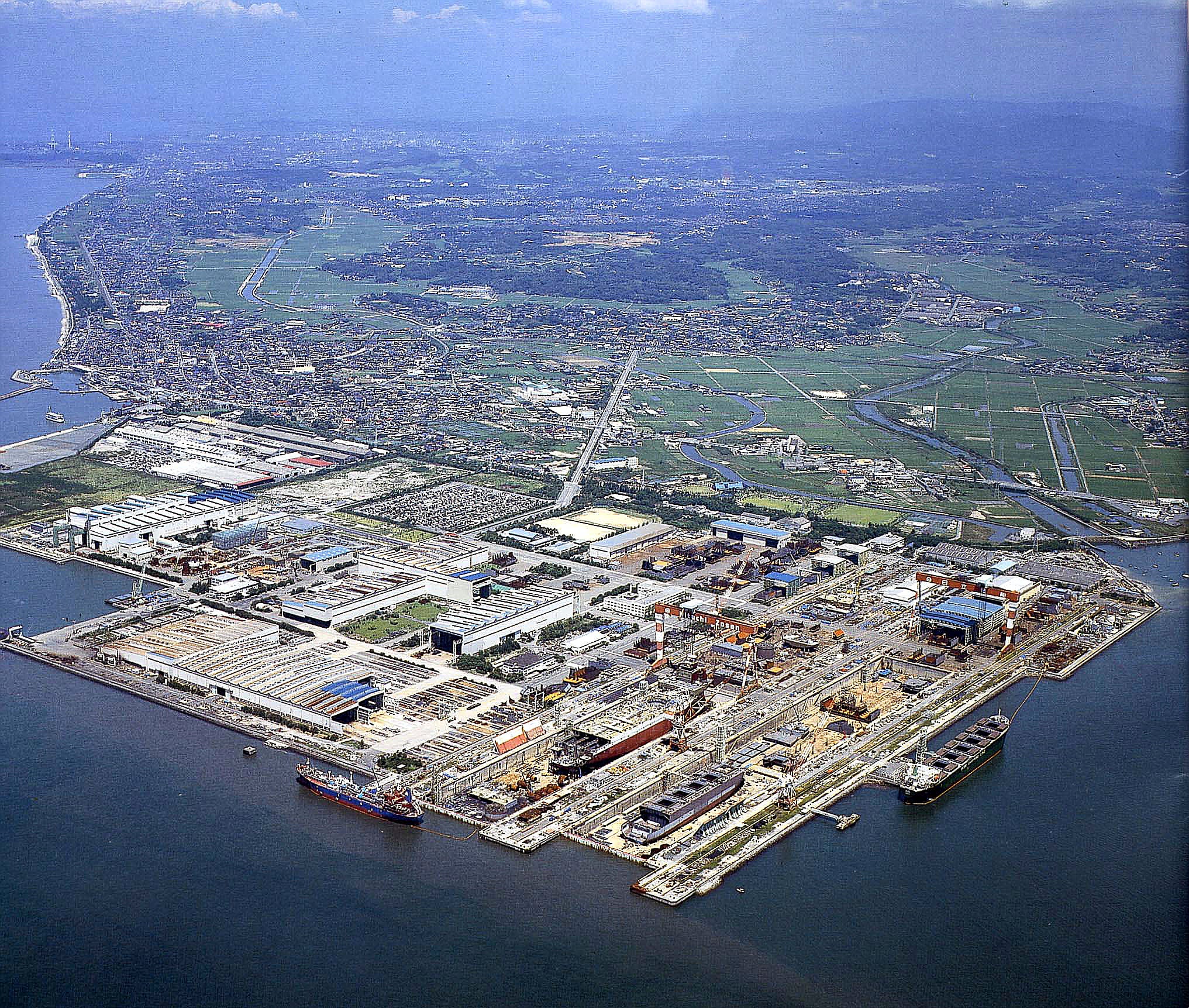 SPB tank fitting completed on first Japan Marine United LNG newbuild
