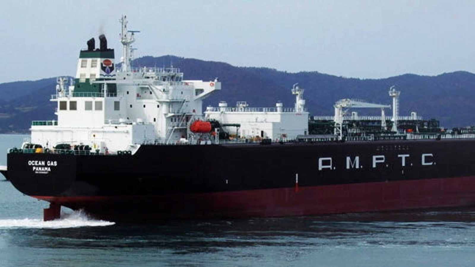 VLGC rates surge through $100,000 barrier but analysts remain cautious