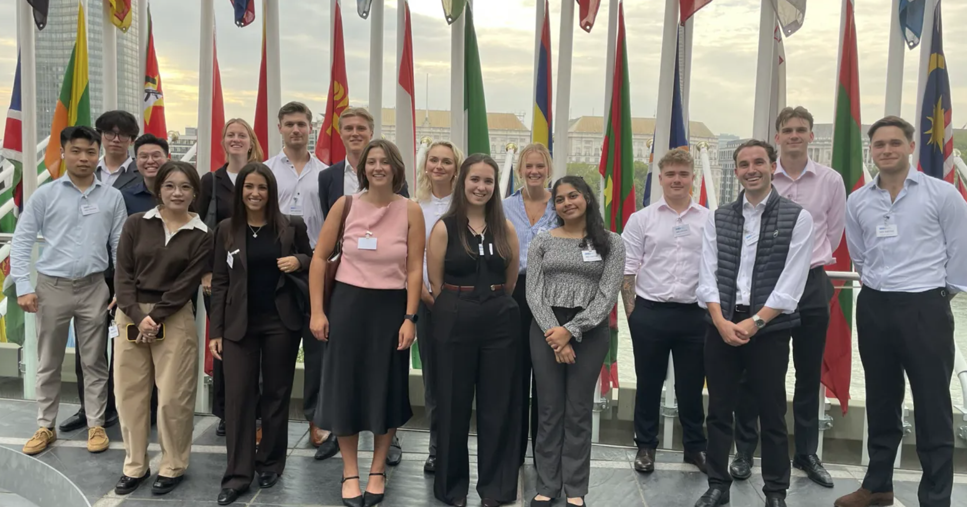 Clarksons welcomes 17 new trainee brokers across the globe