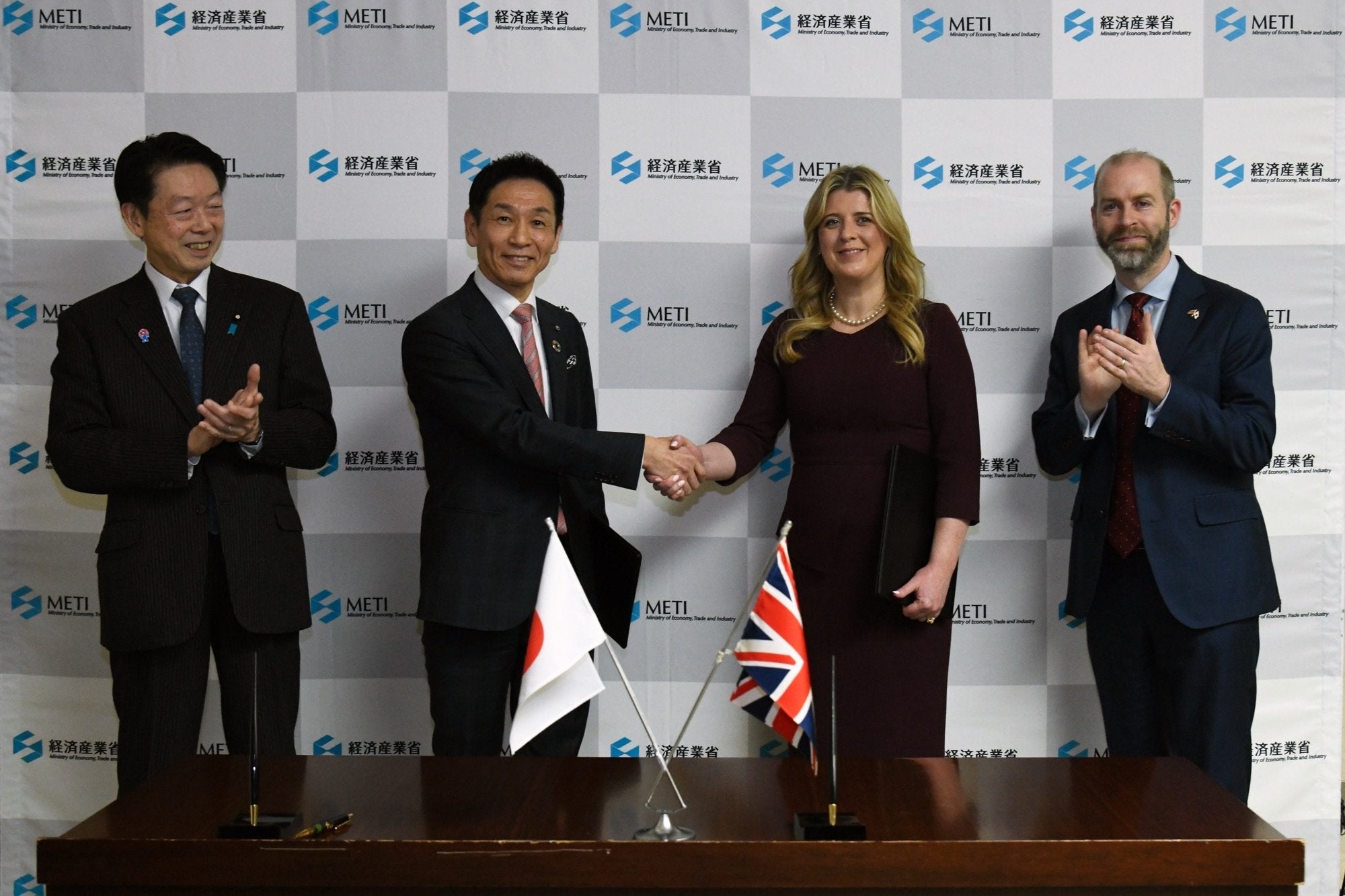UK and Japan pledge to work together on floating wind | Recharge