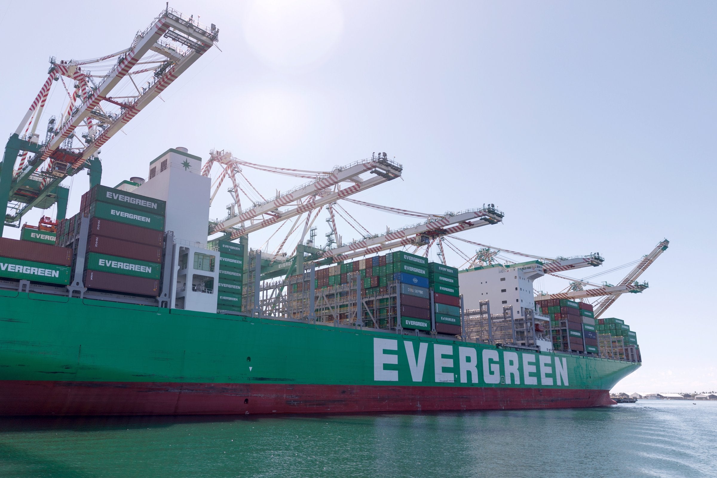 Evergreen splits $2.8bn container ship order between China and South Korea